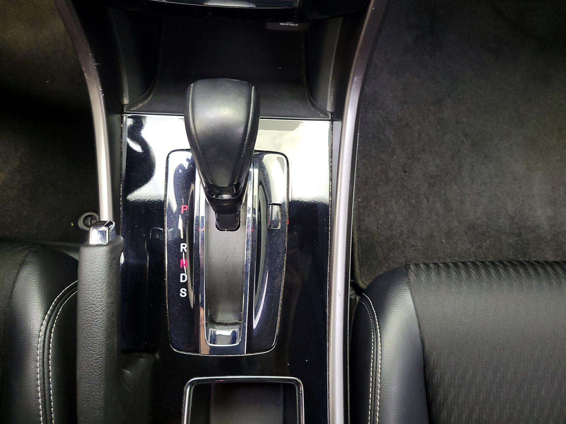 Thumbnail: 2016 Honda Accord - 17