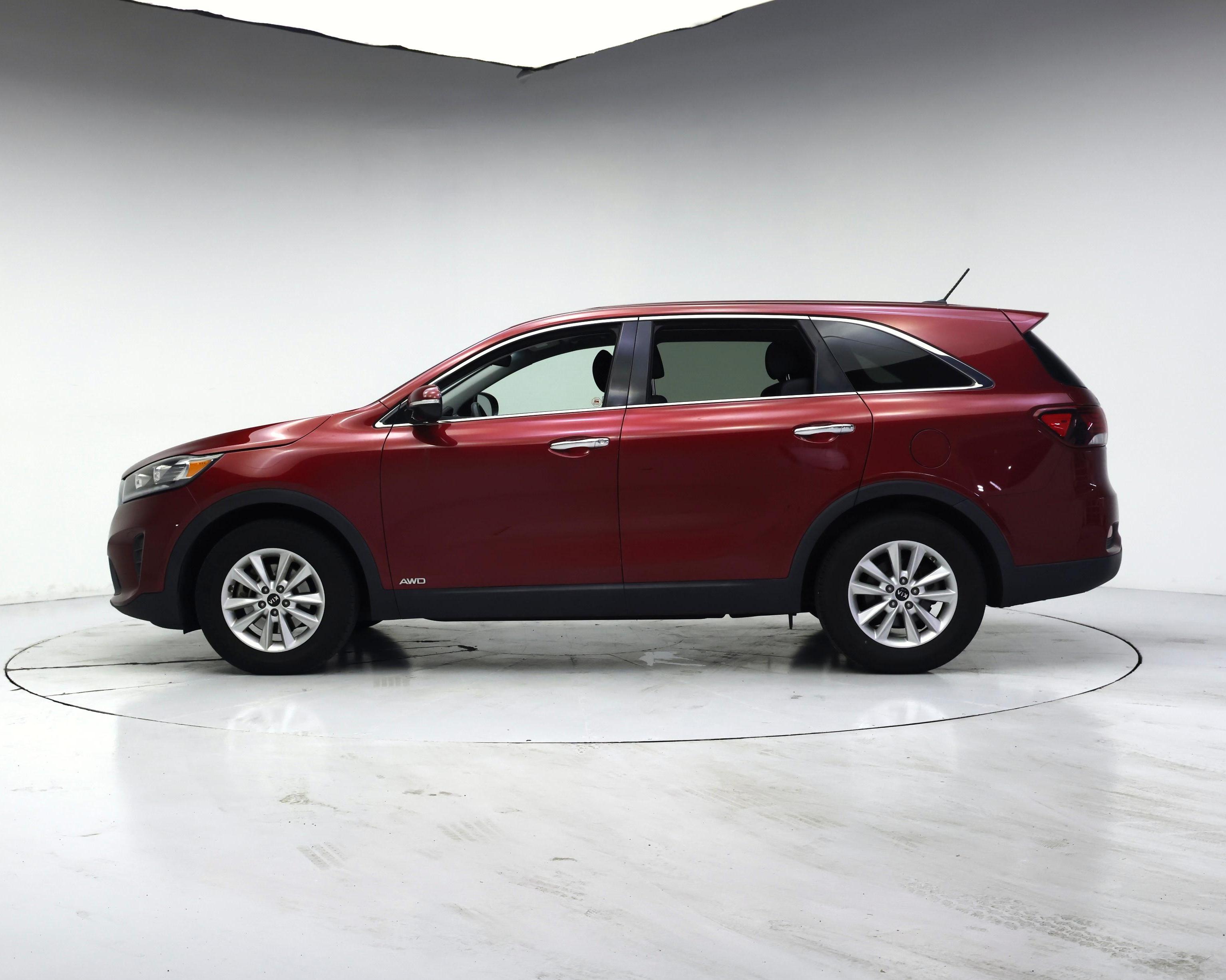 Thumbnail: 2019 Kia Sorento - 3