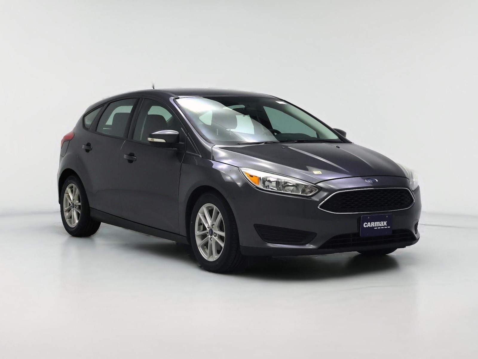 2017 Ford Focus SE - Photo 1
