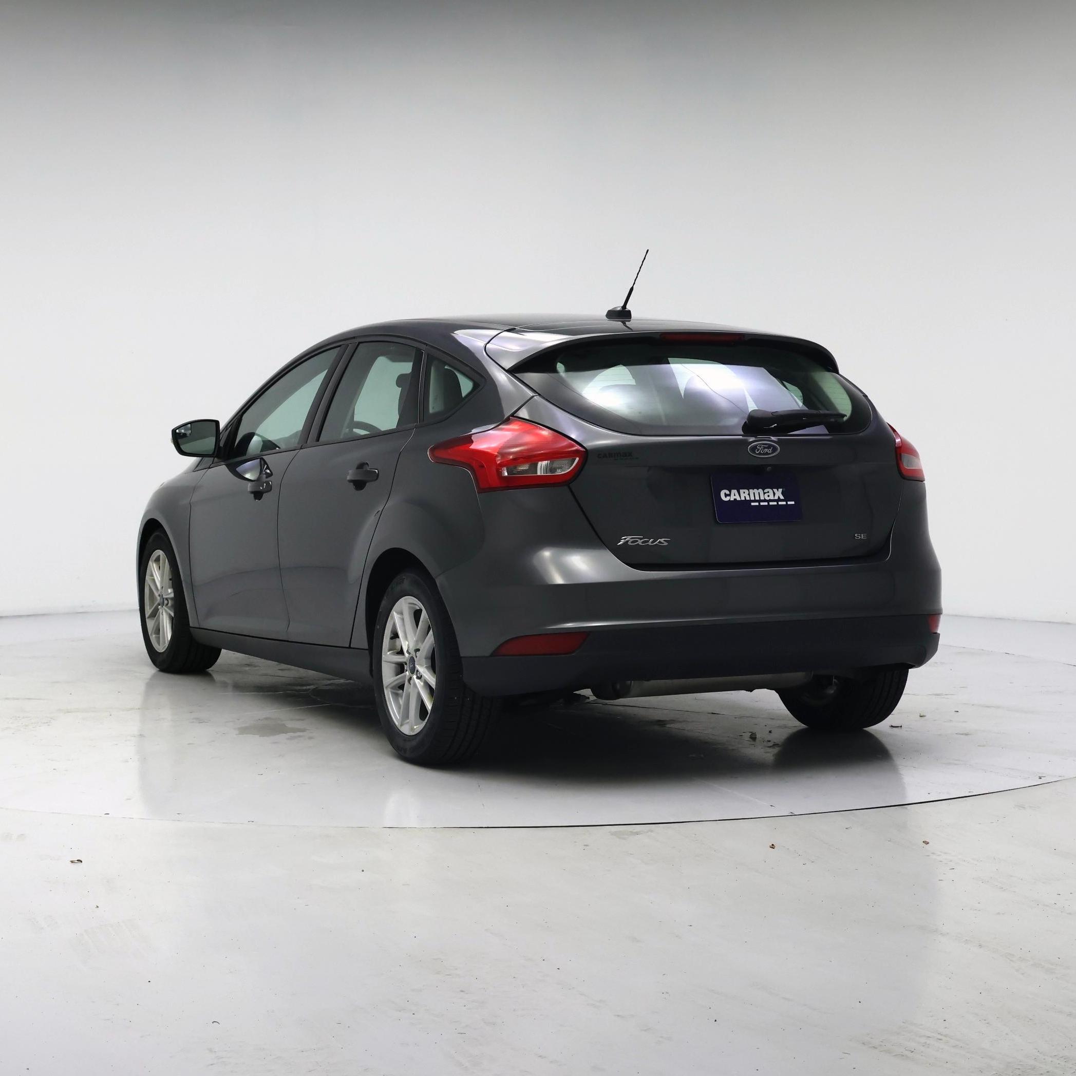 Thumbnail: 2017 Ford Focus - 2