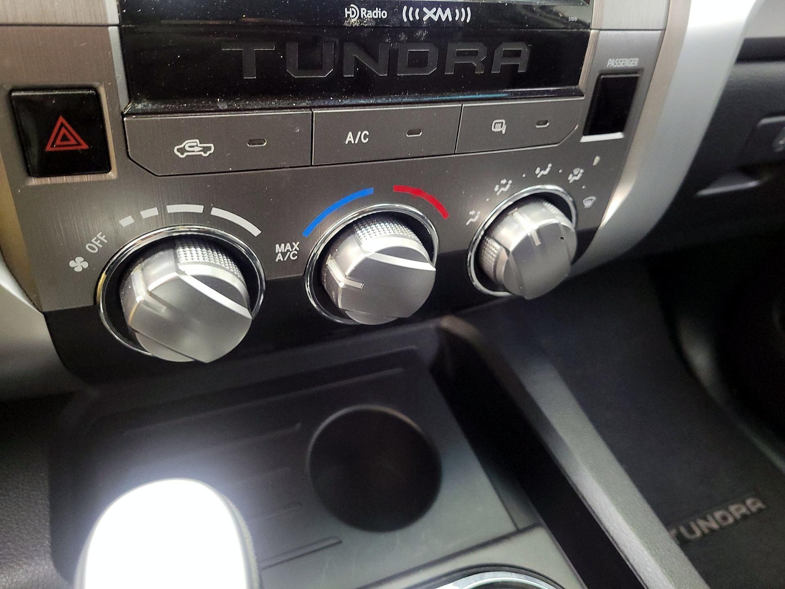 2015 Toyota Tundra SR5 - Photo 17