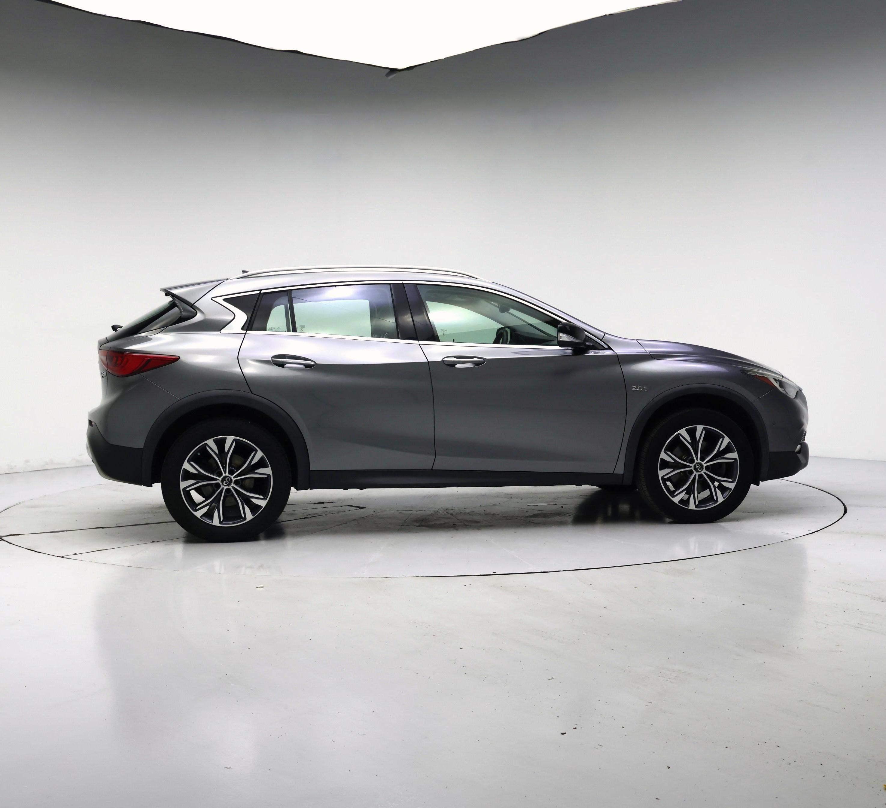 Thumbnail: 2018 INFINITI QX30 - 7