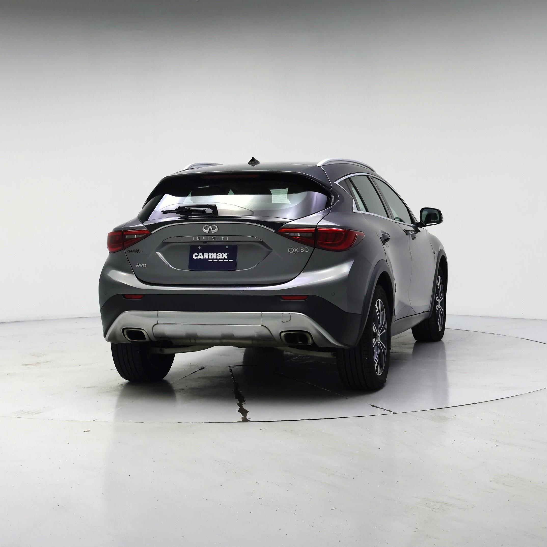 Thumbnail: 2018 INFINITI QX30 - 8