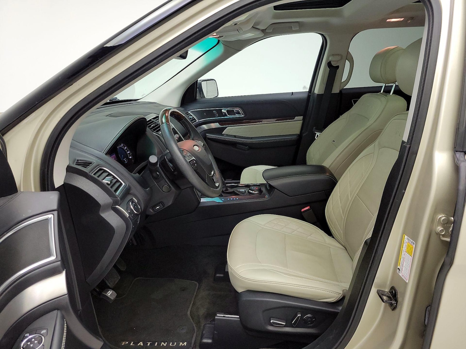 2017 Ford Explorer Platinum - Photo 12