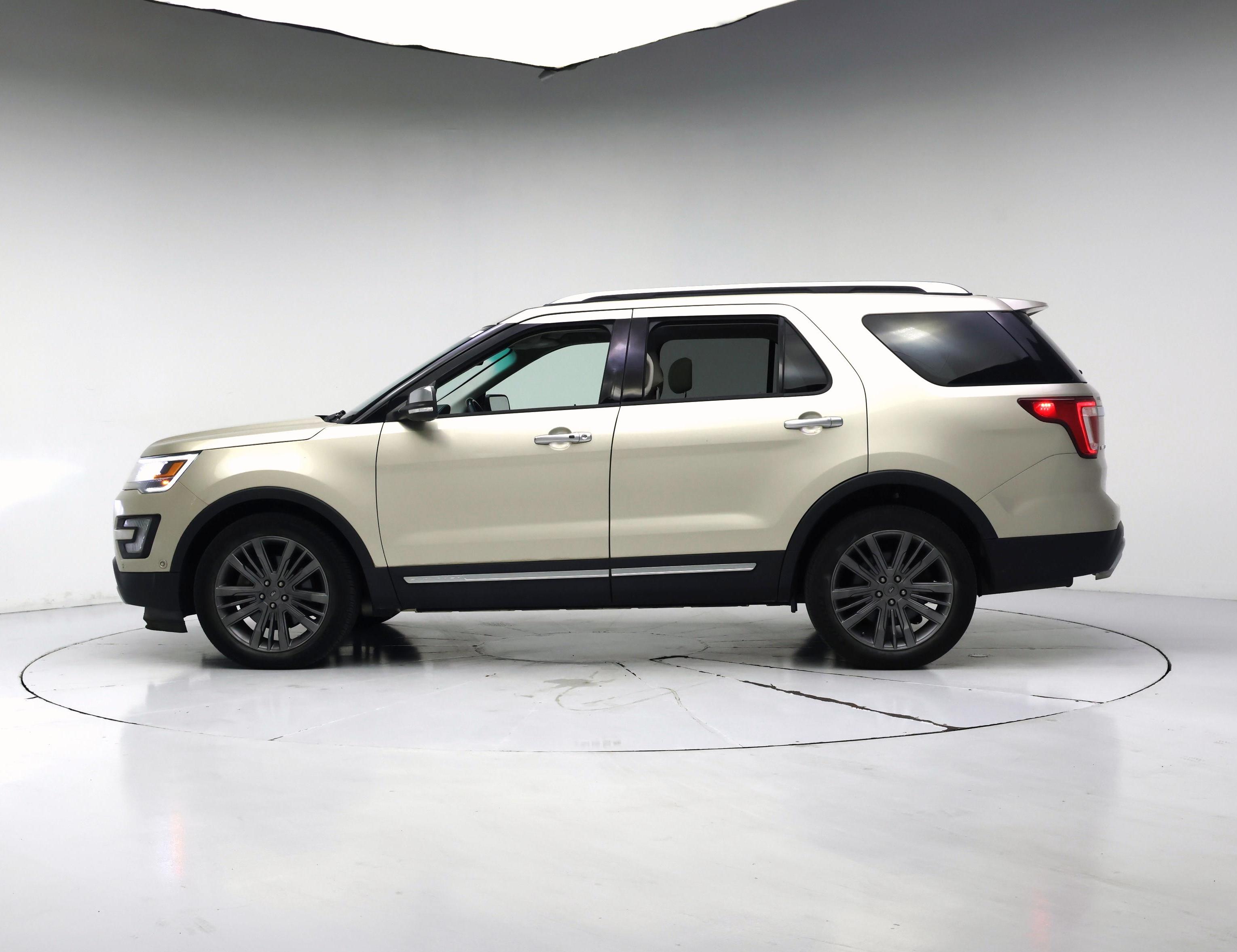 Thumbnail: 2017 Ford Explorer - 3