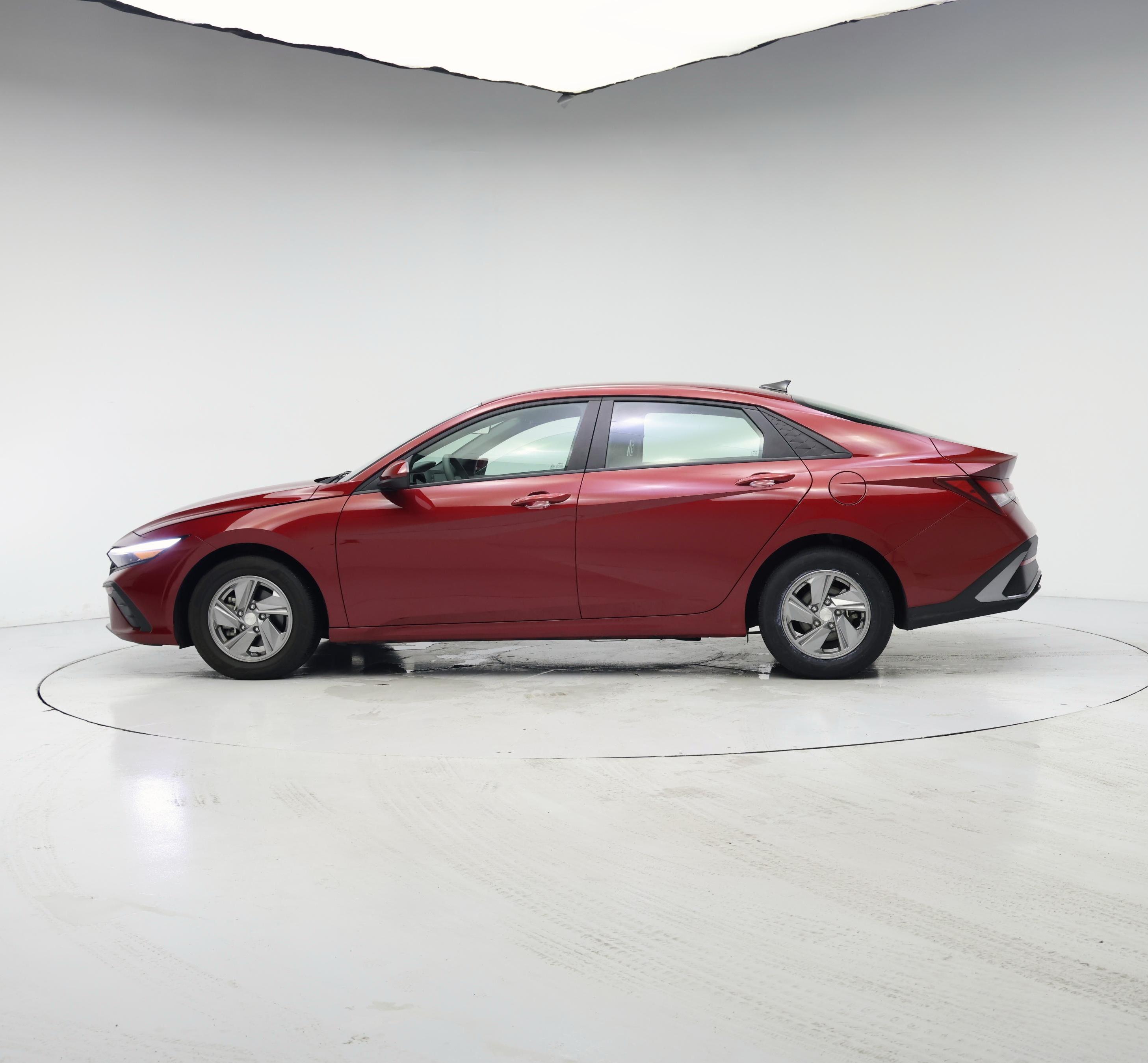 Thumbnail: 2024 Hyundai Elantra - 3
