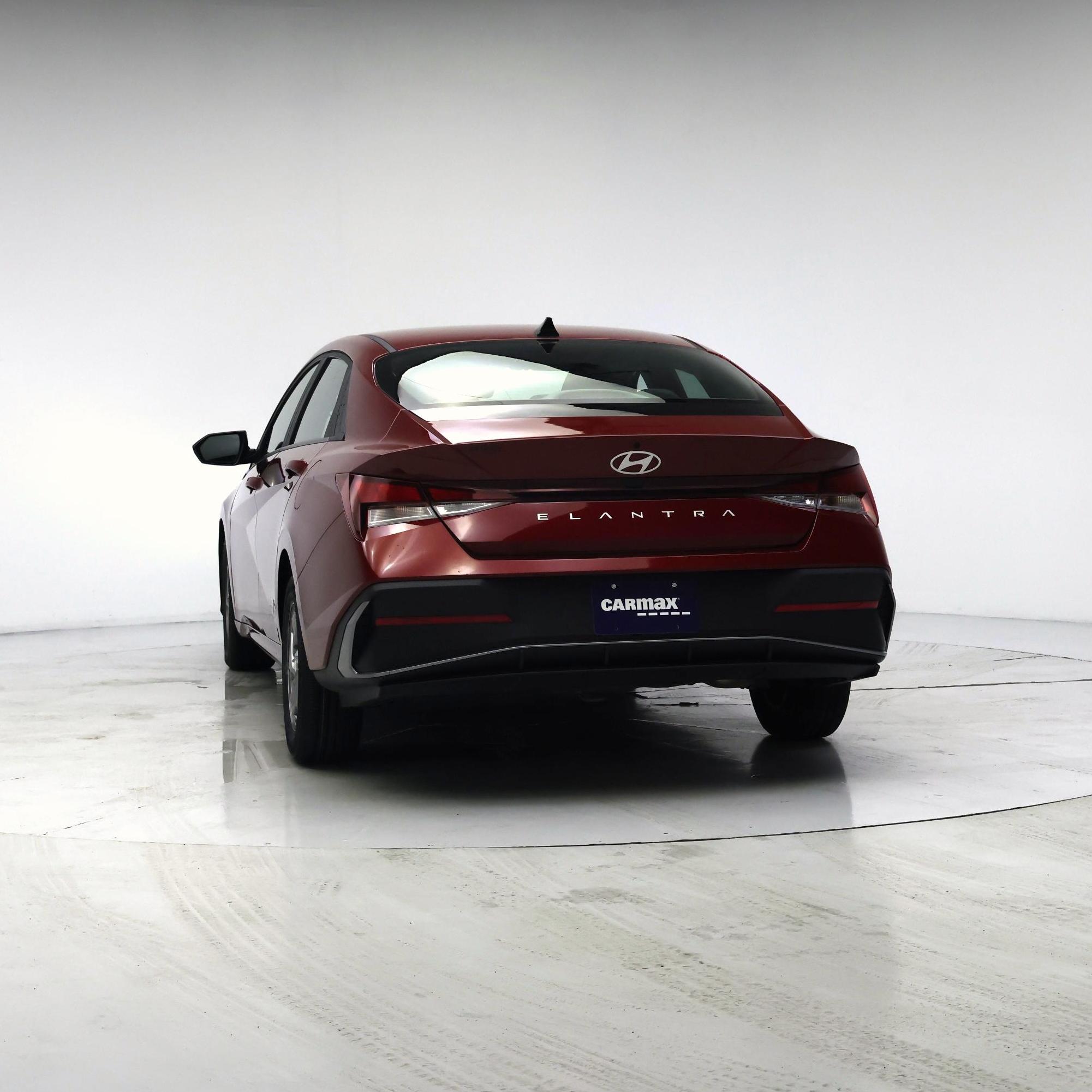 Thumbnail: 2024 Hyundai Elantra - 6