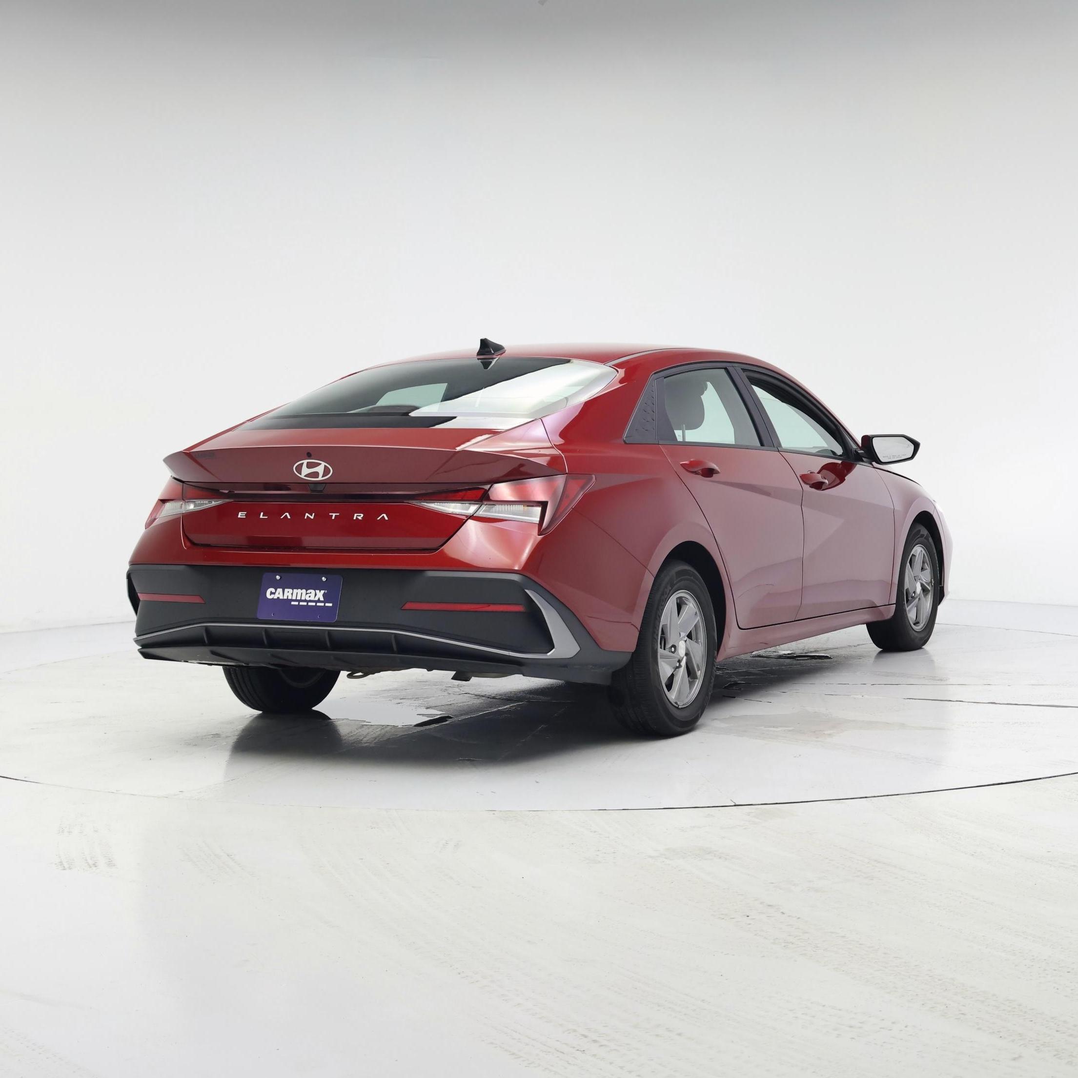 Thumbnail: 2024 Hyundai Elantra - 8