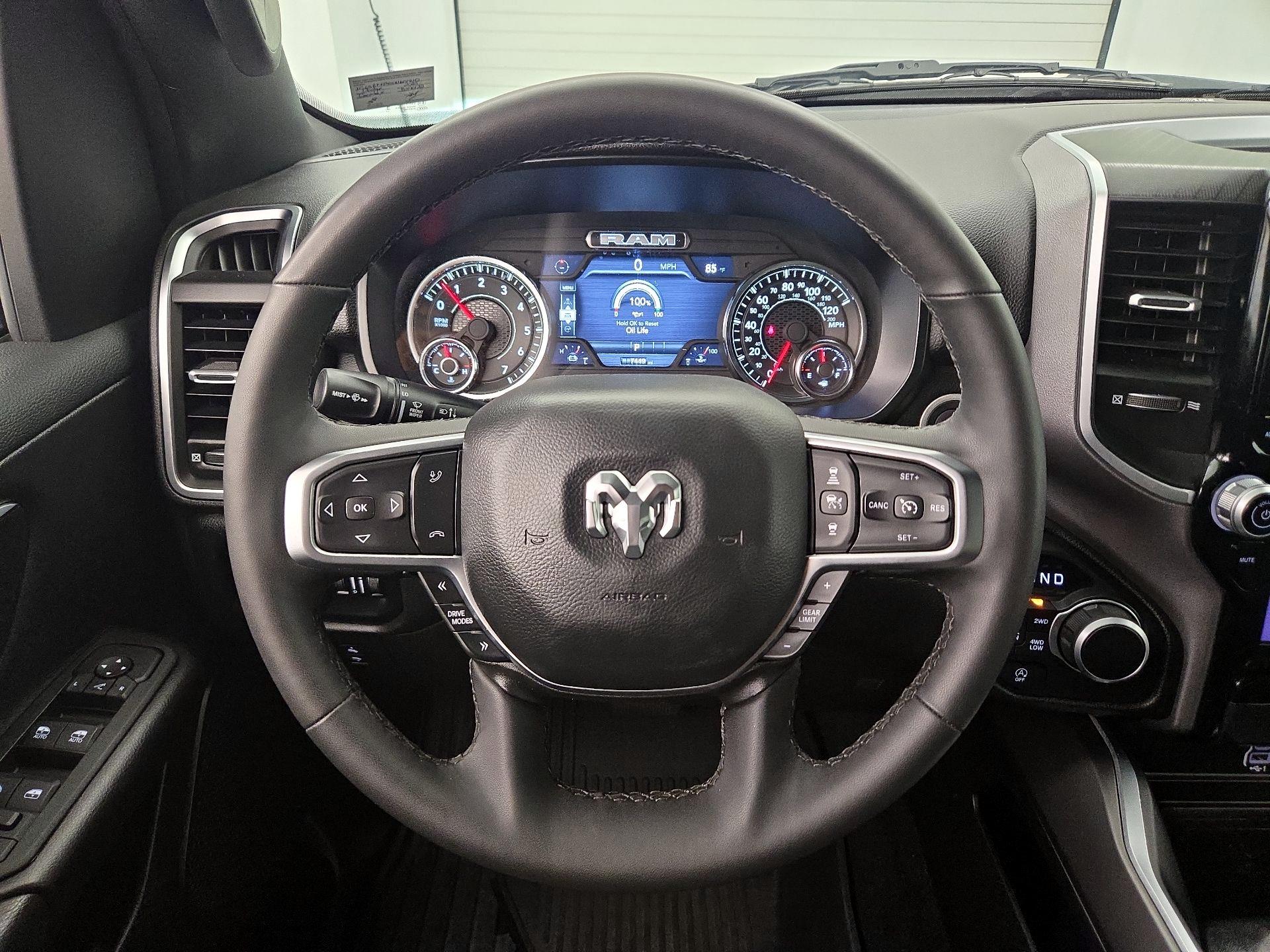 Thumbnail: 2025 RAM 1500 - 10