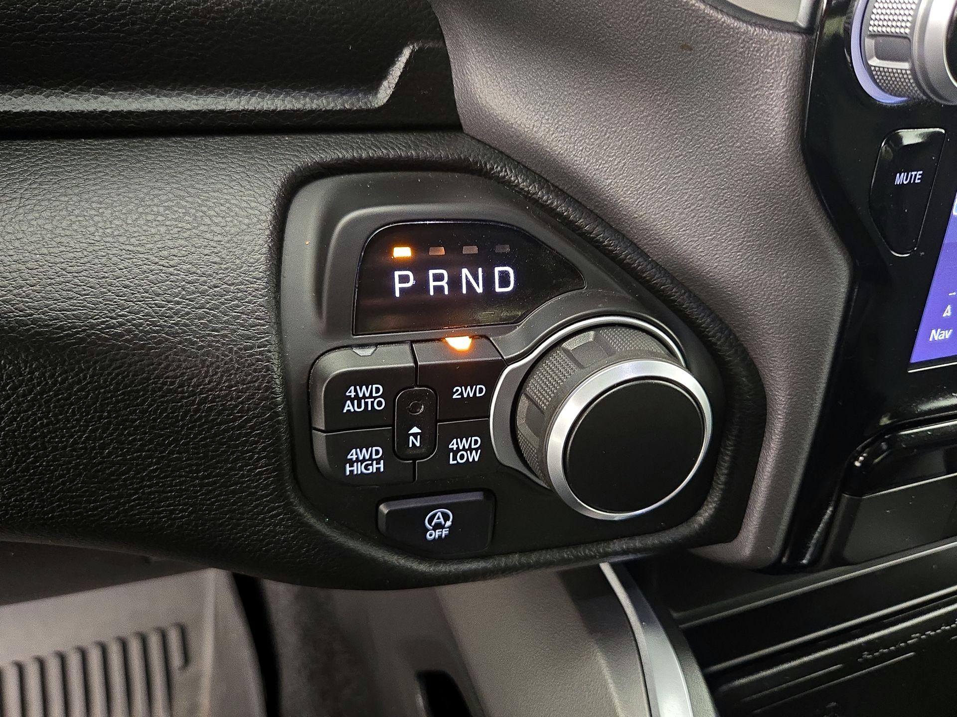 Thumbnail: 2025 RAM 1500 - 18