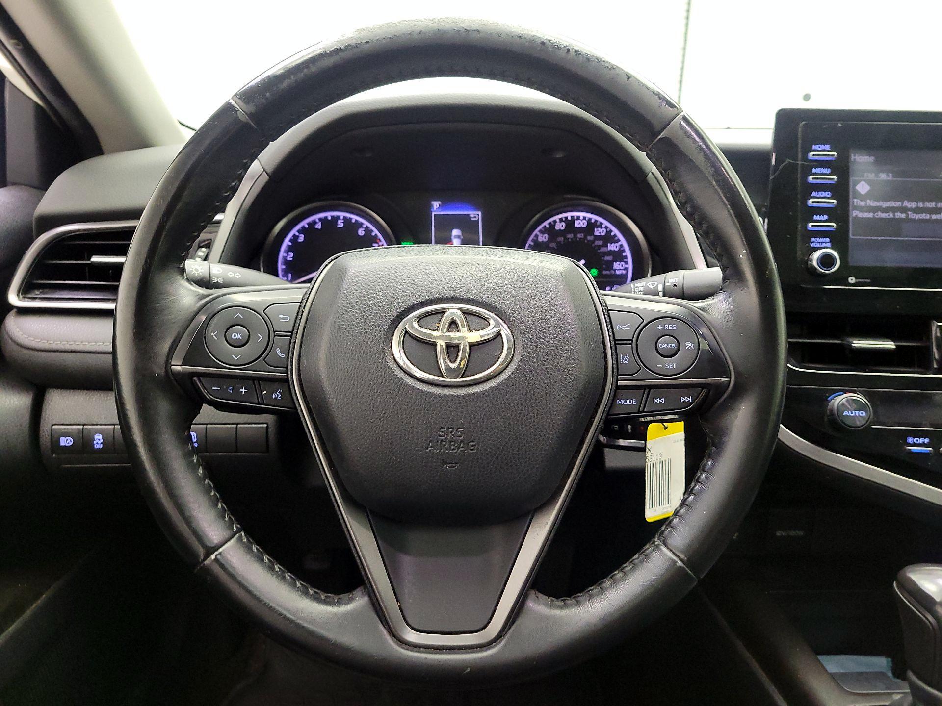 Thumbnail: 2021 Toyota Camry - 10