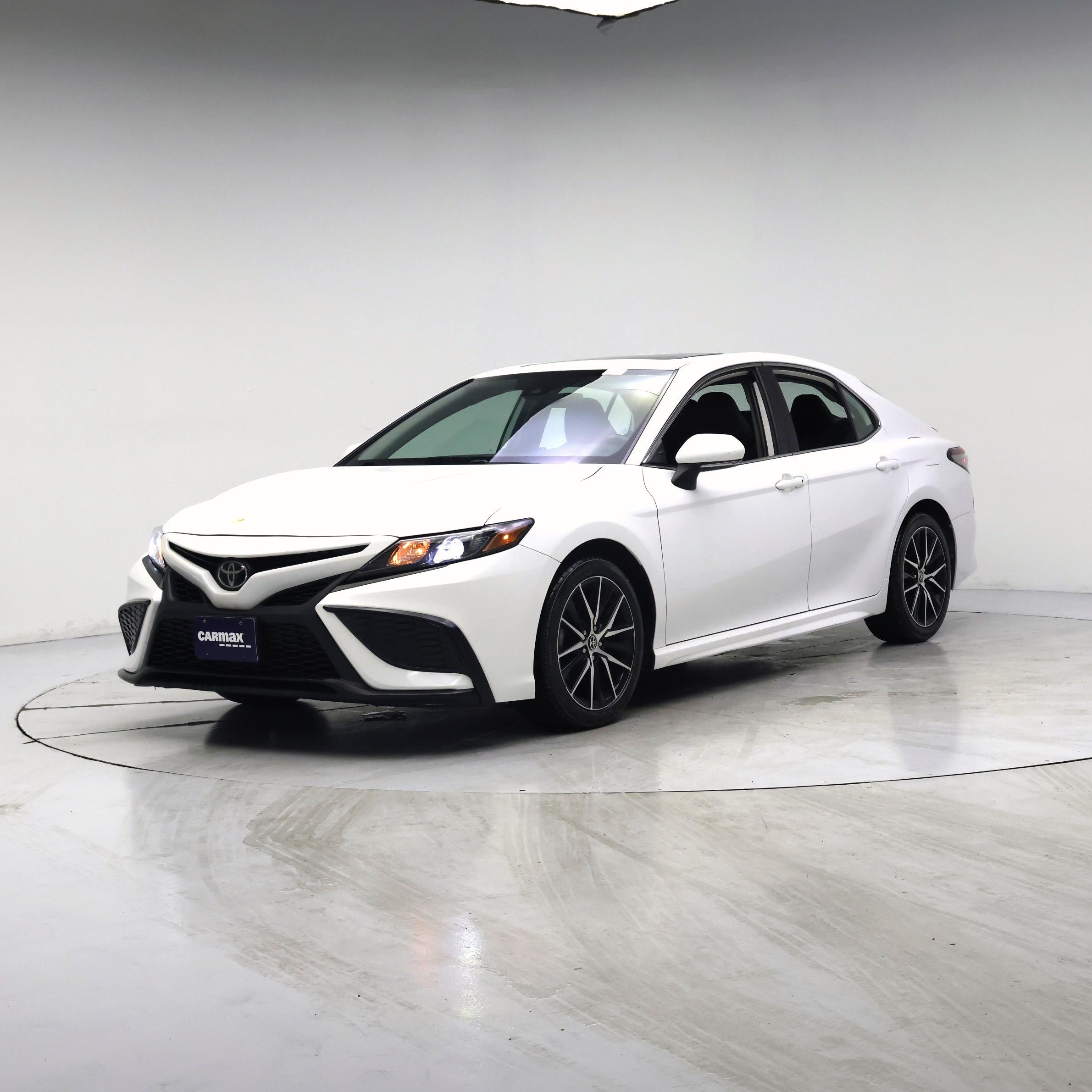 Thumbnail: 2021 Toyota Camry - 4