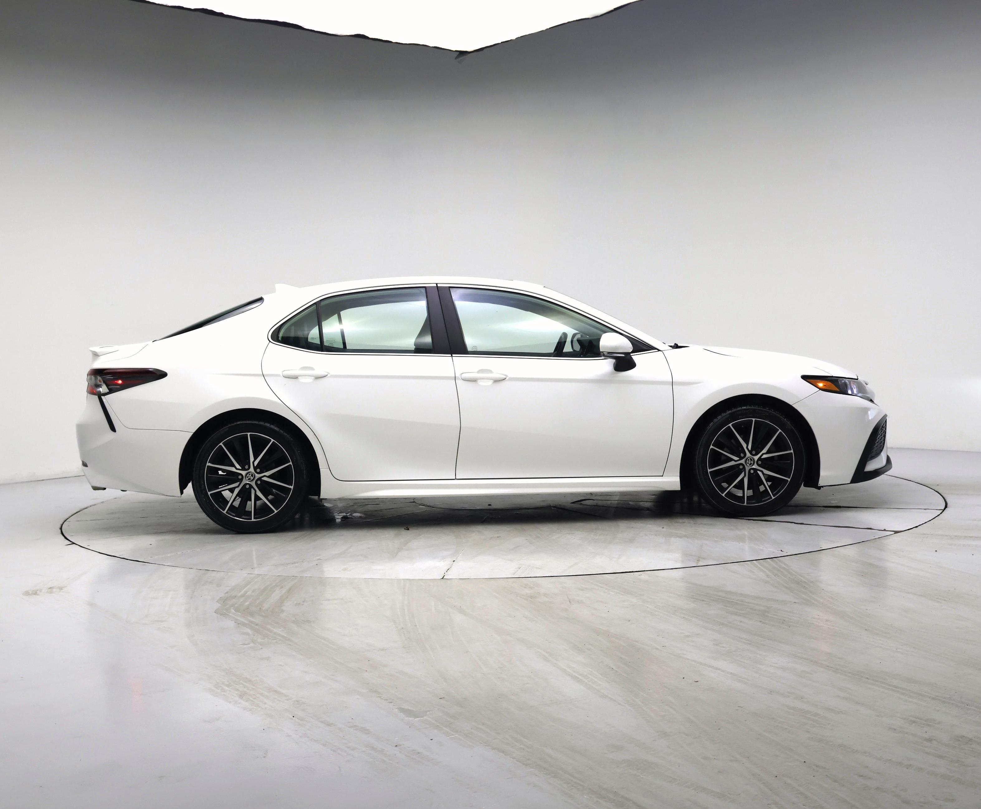 Thumbnail: 2021 Toyota Camry - 7