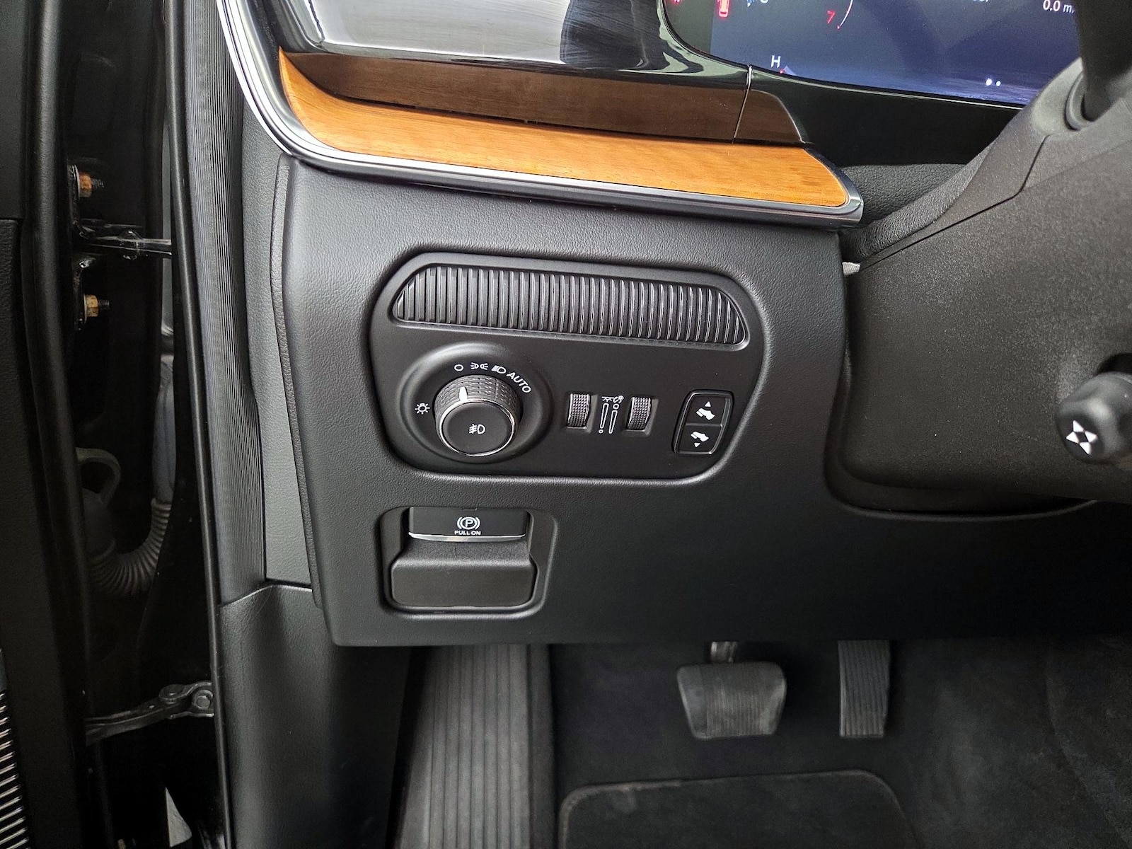 2022 Jeep Grand Wagoneer Series III - Photo 14