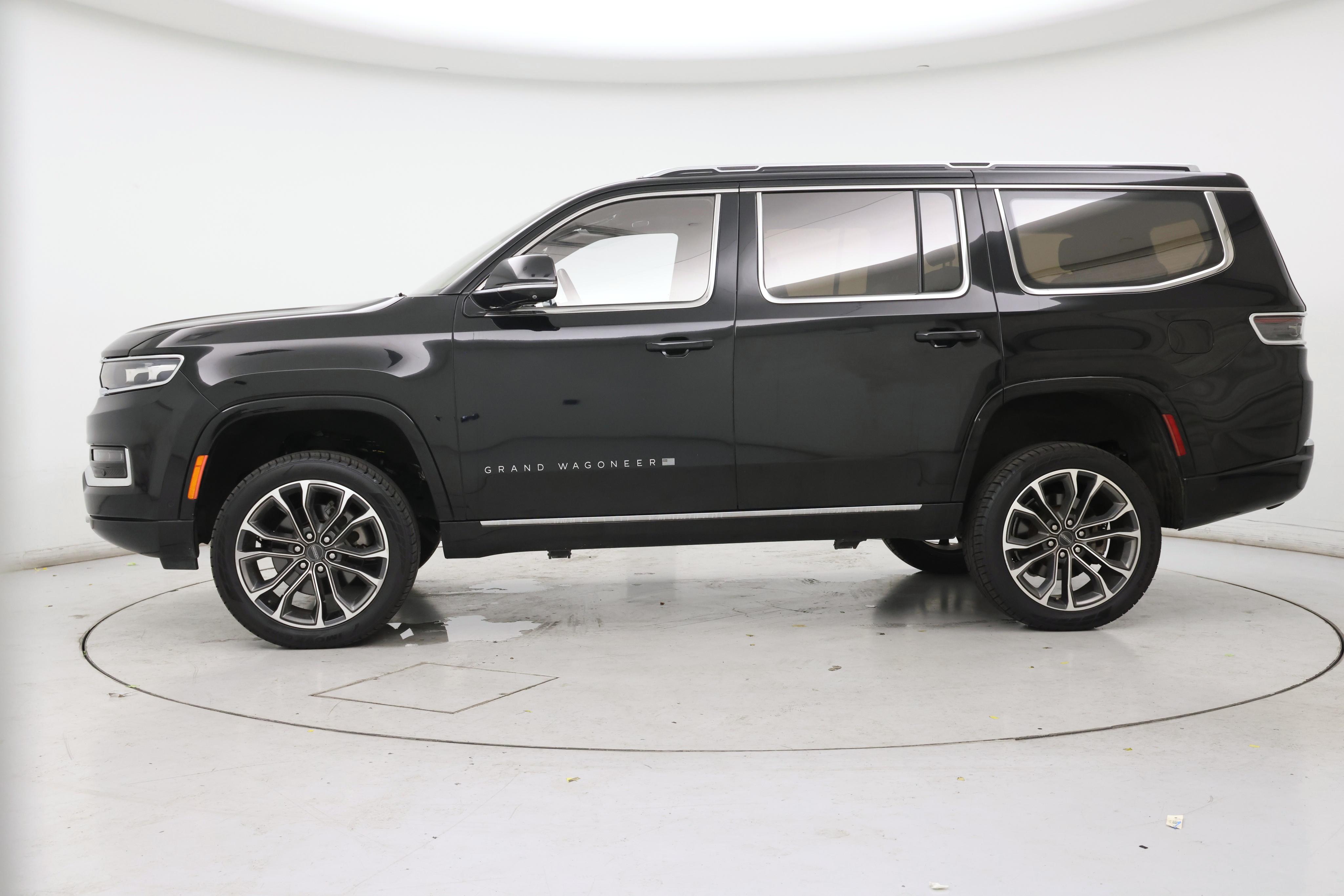 Thumbnail: 2022 Jeep Grand Wagoneer - 3