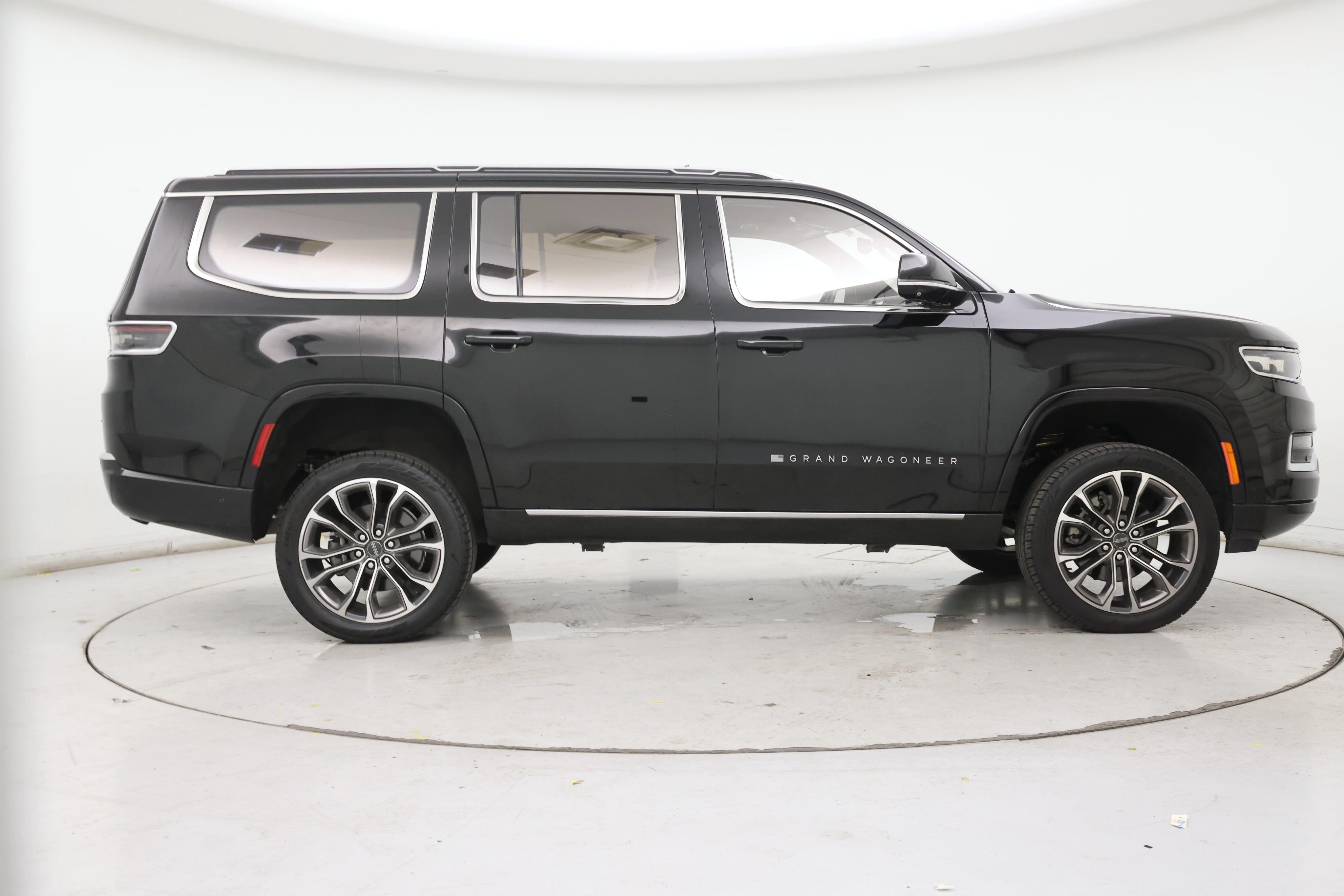 Thumbnail: 2022 Jeep Grand Wagoneer - 7