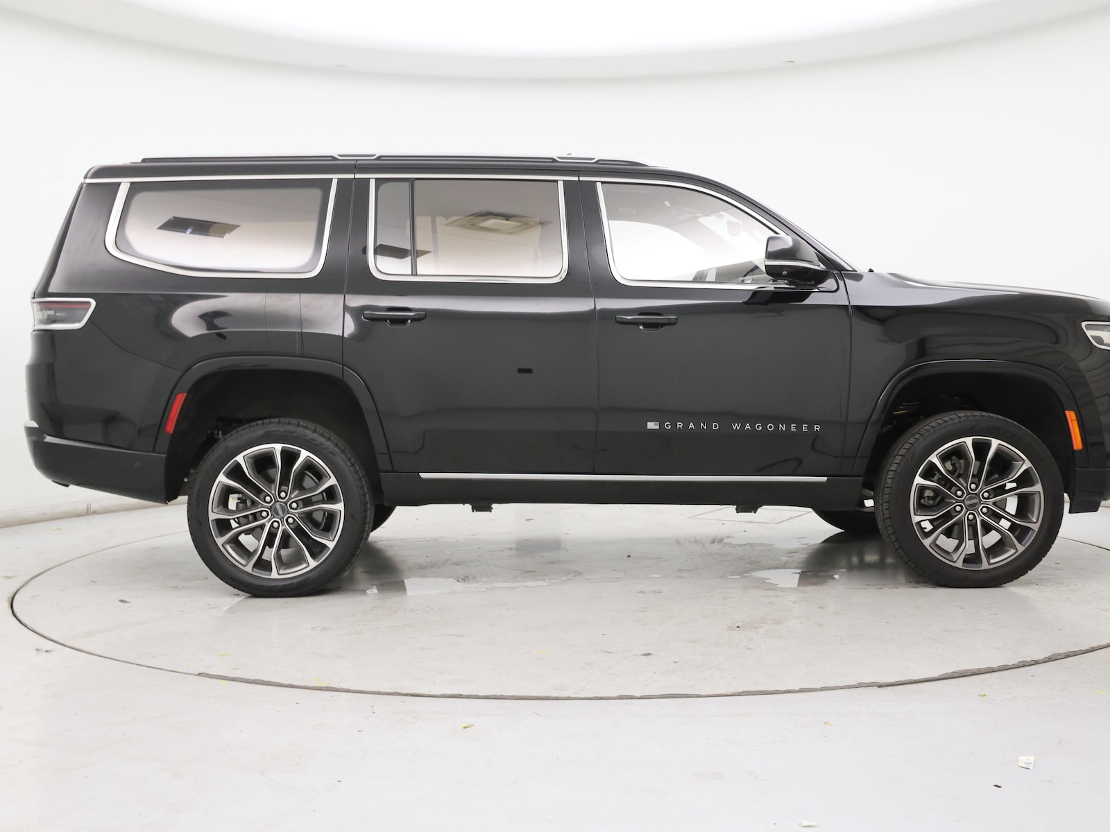 2022 Jeep Grand Wagoneer Series III - Photo 8