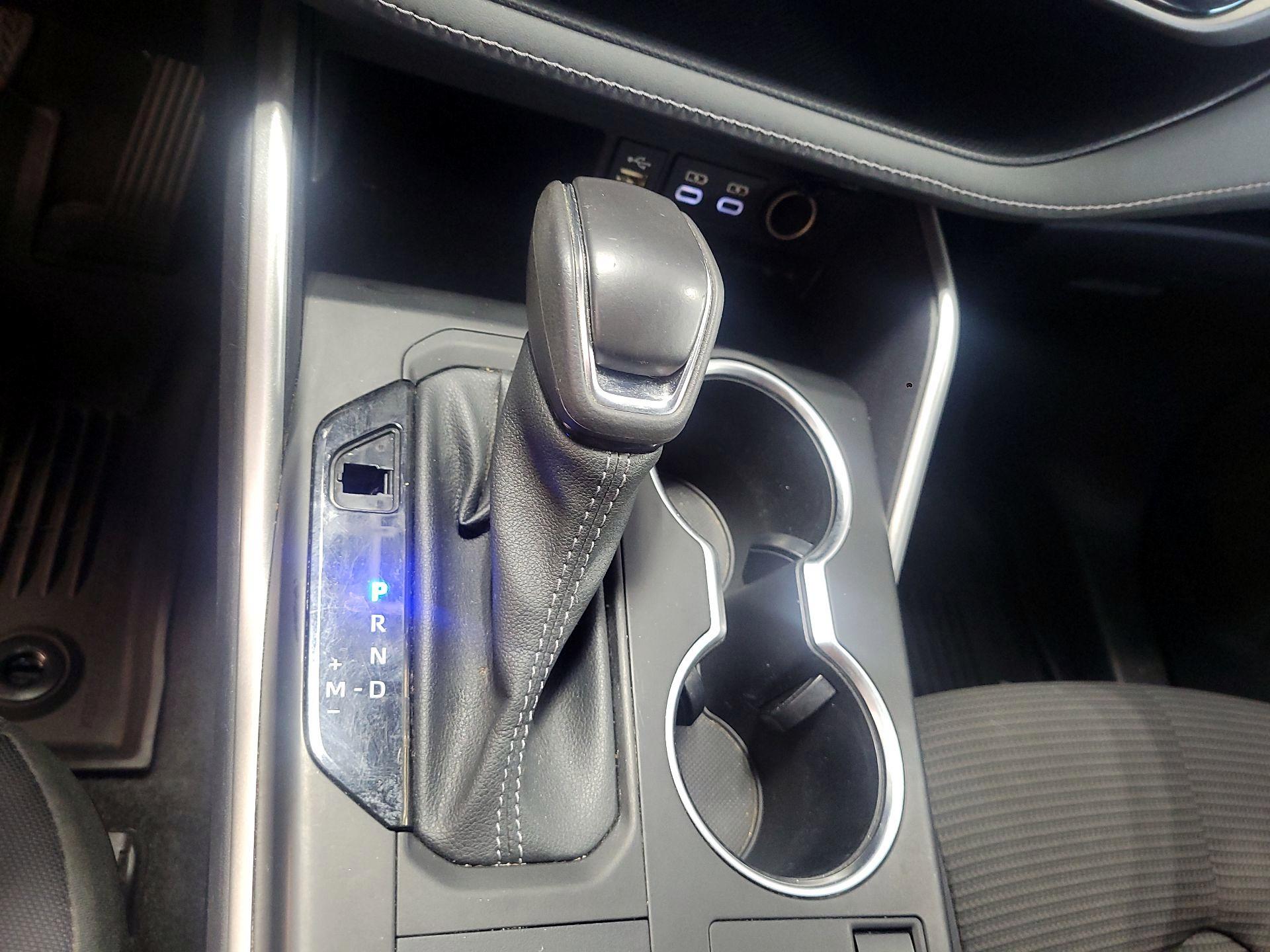 Thumbnail: 2023 Toyota Highlander - 17