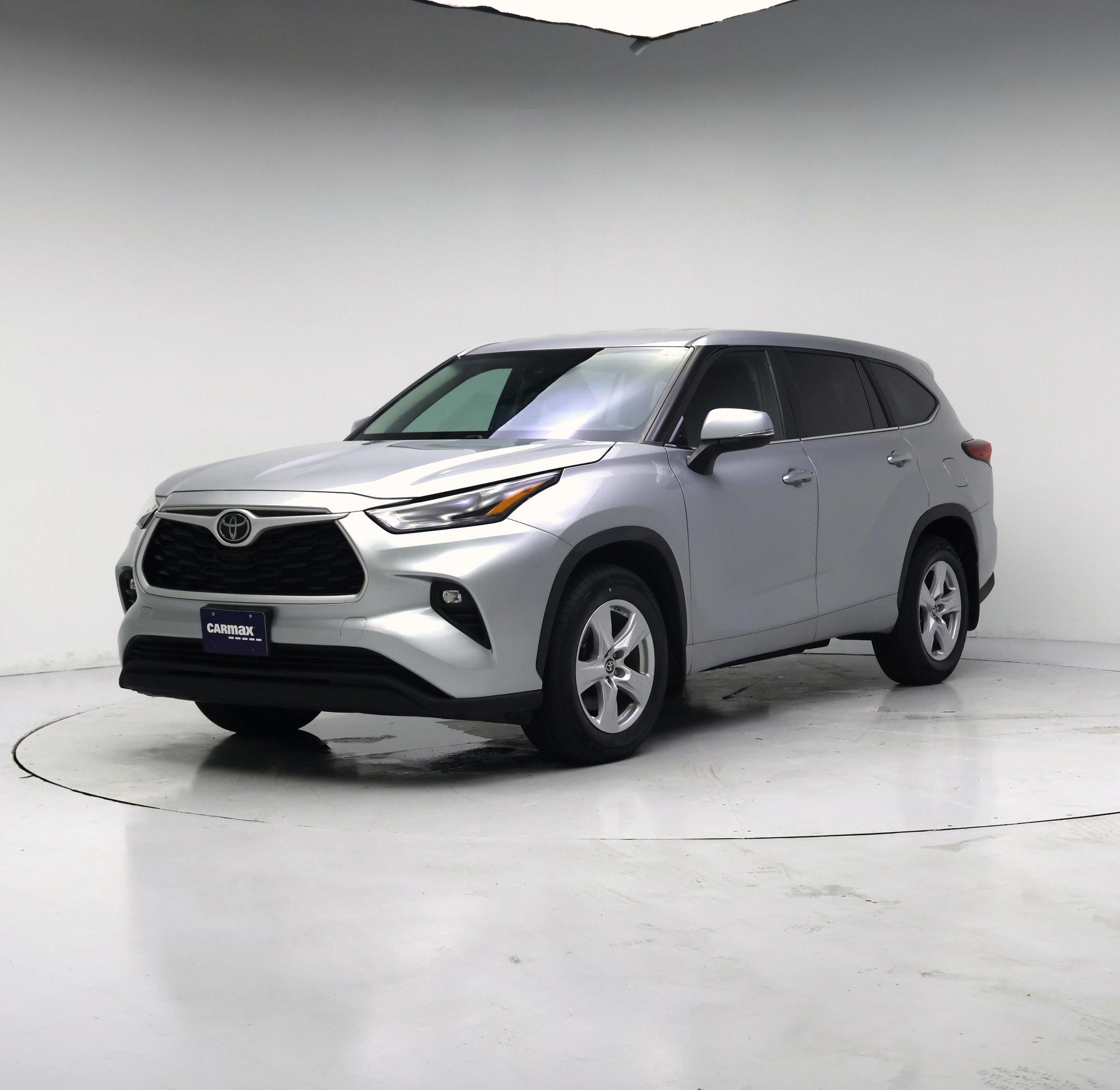 Thumbnail: 2023 Toyota Highlander - 4