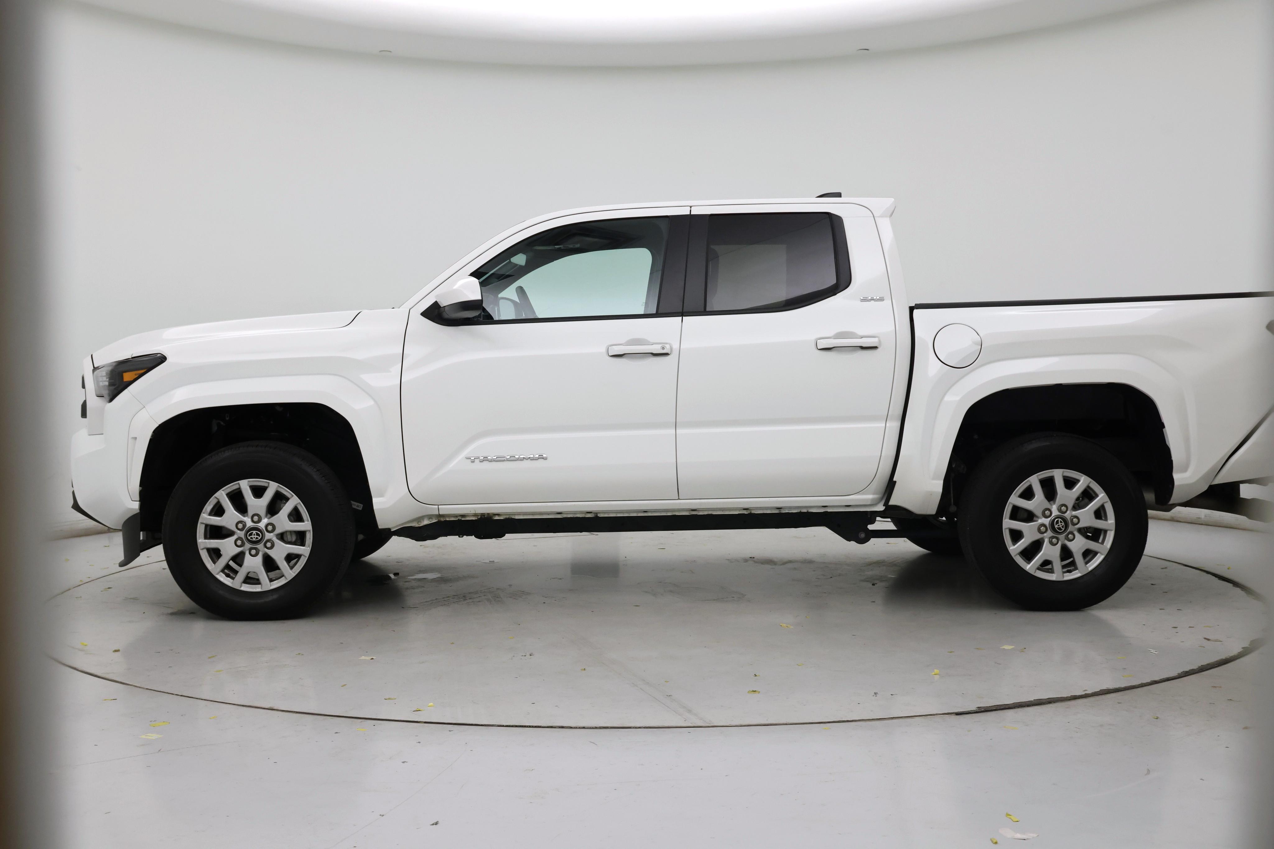 Thumbnail: 2025 Toyota Tacoma - 3