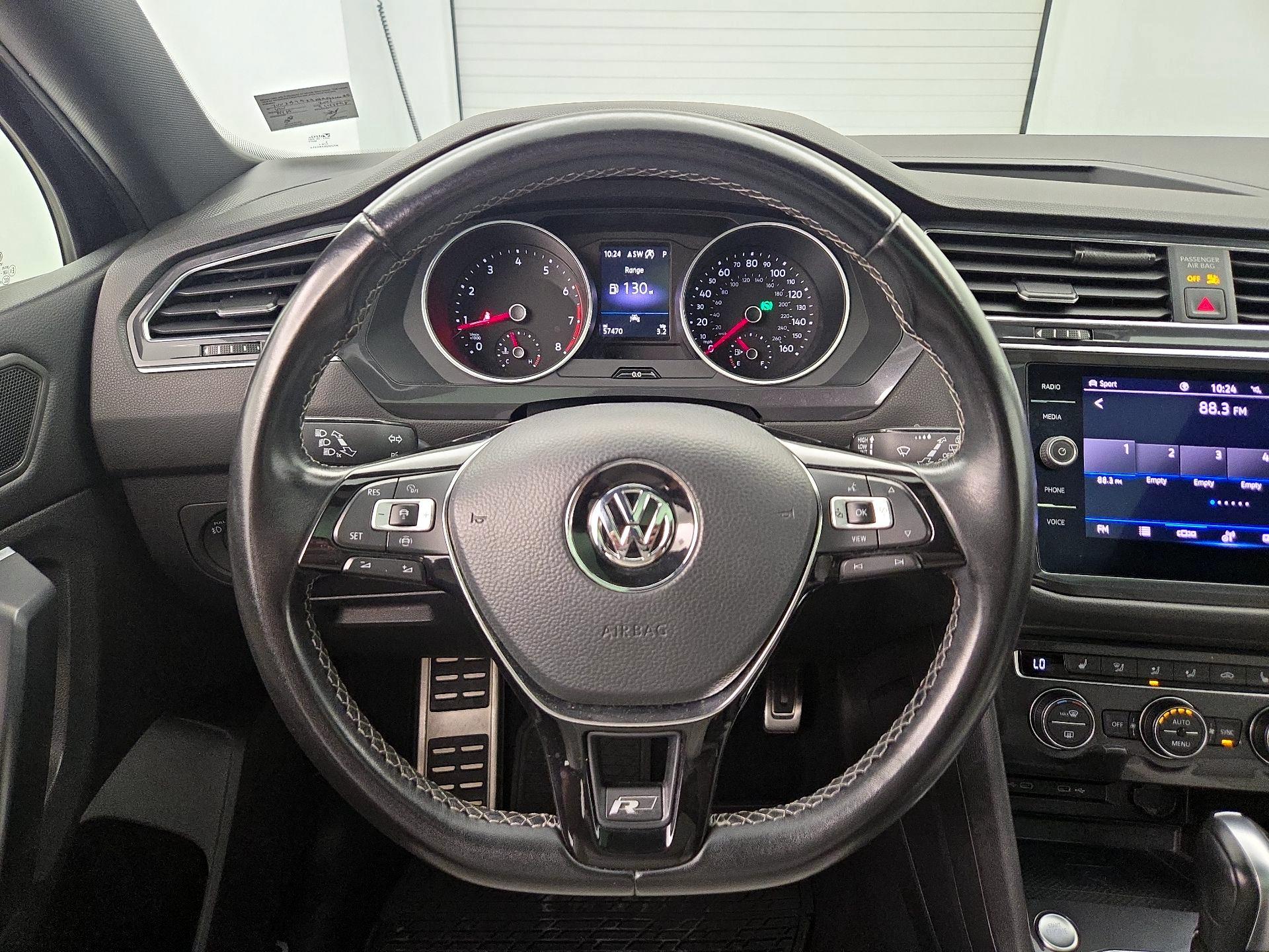 Thumbnail: 2021 Volkswagen Tiguan - 10