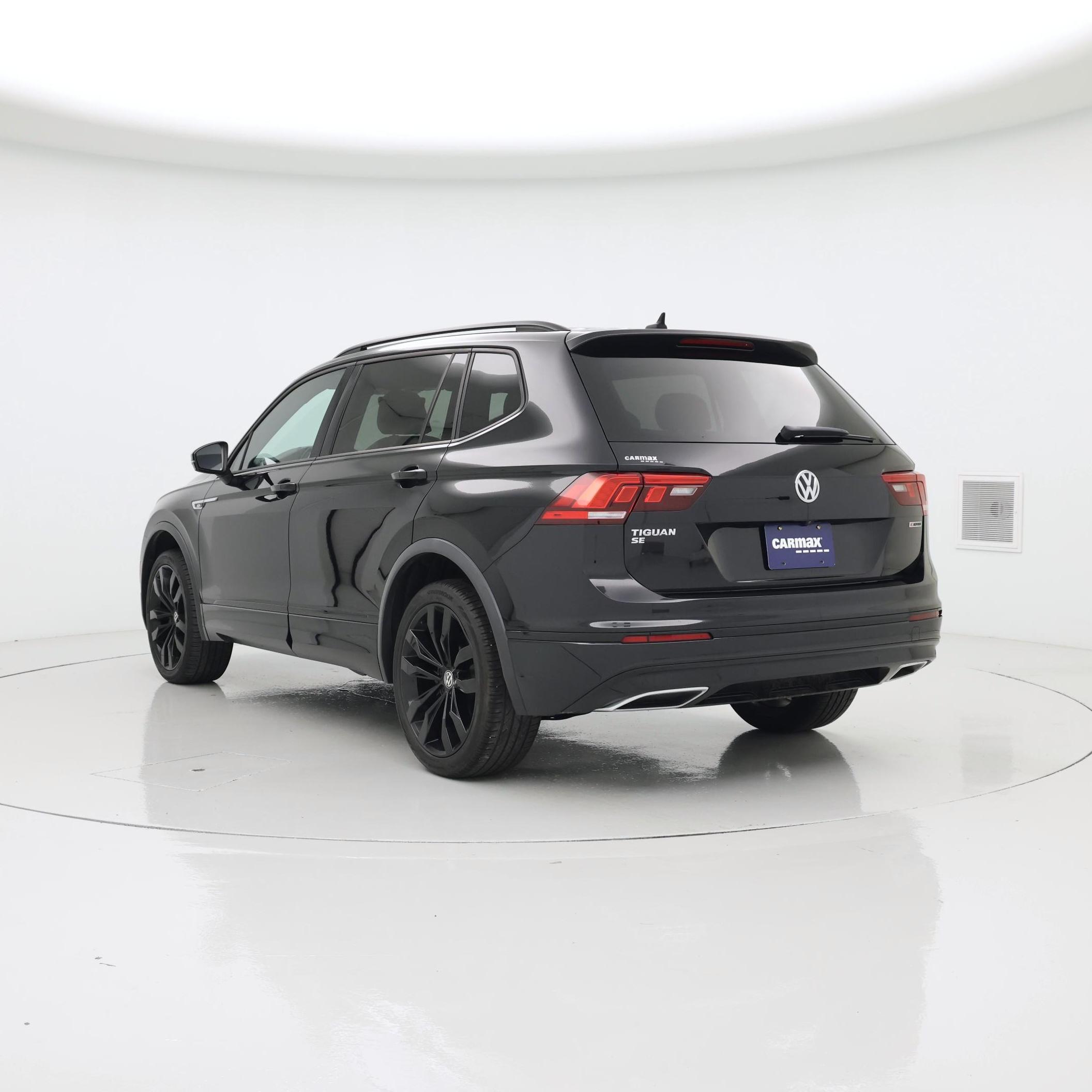 Thumbnail: 2021 Volkswagen Tiguan - 2