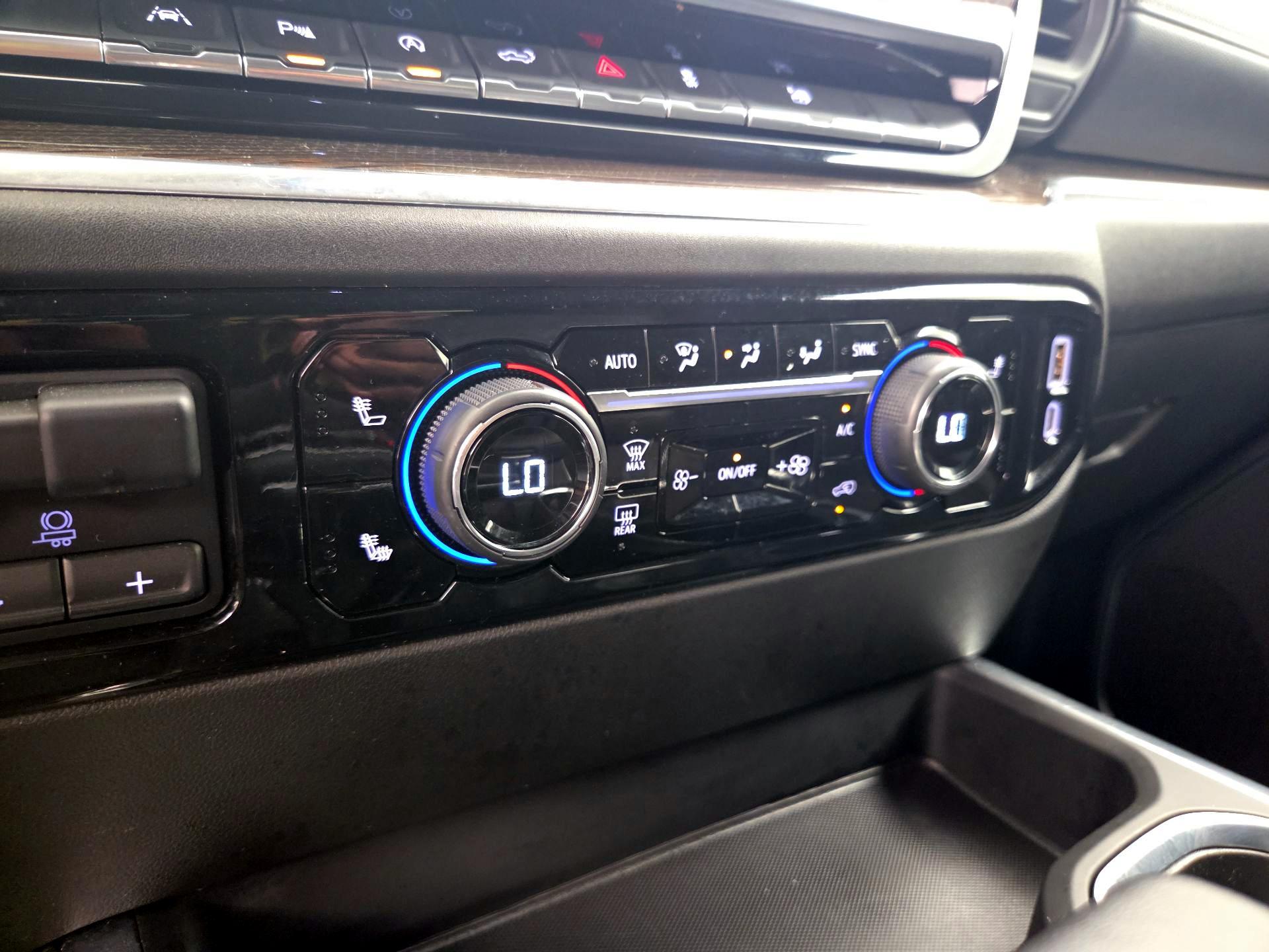 Thumbnail: 2024 Chevrolet Silverado 1500 - 16