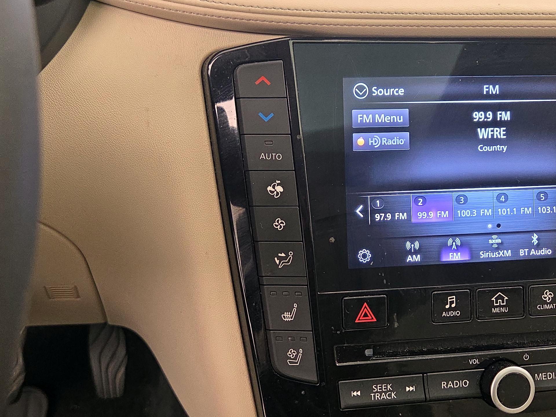 Thumbnail: 2021 INFINITI QX50 - 15