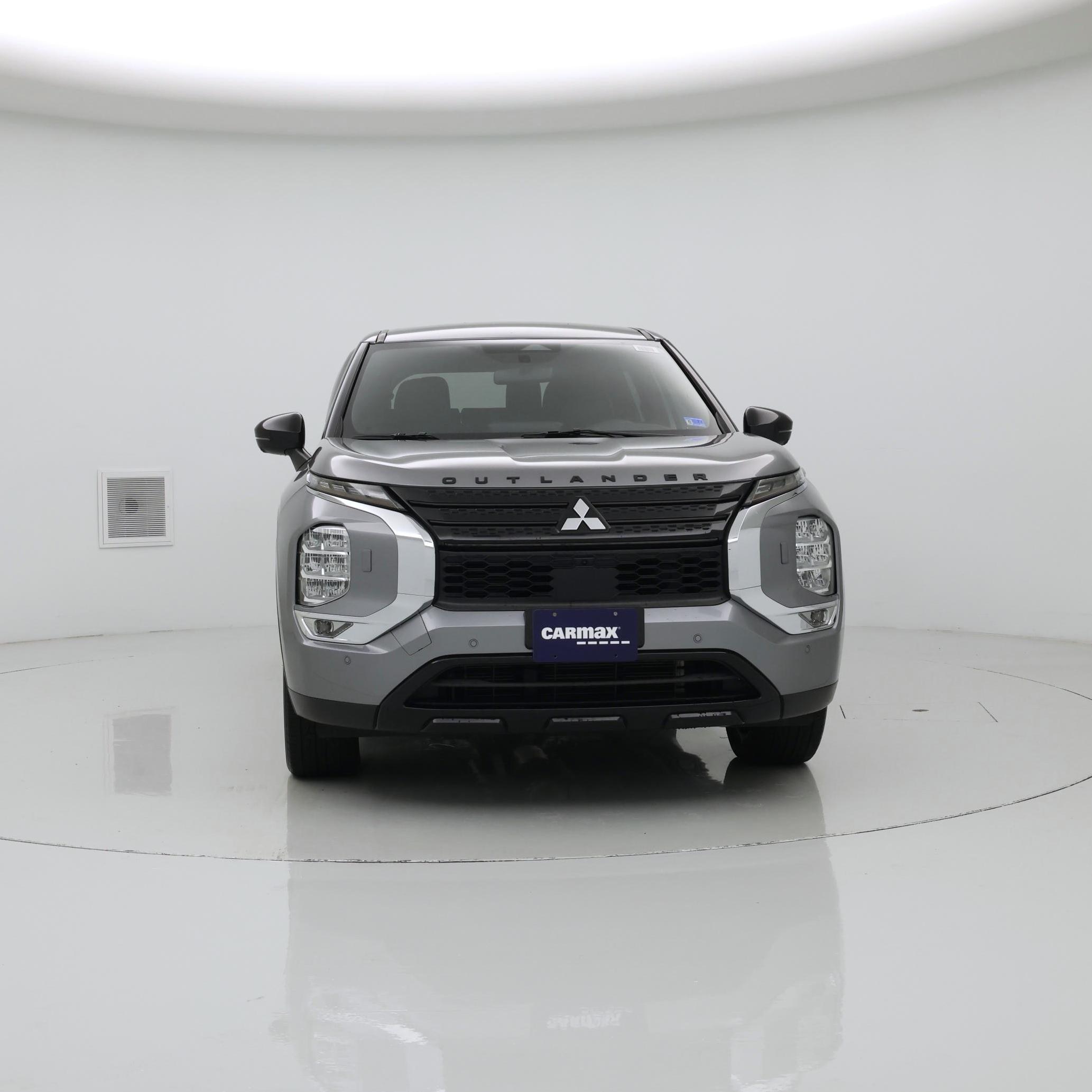 Thumbnail: 2023 Mitsubishi Outlander - 5
