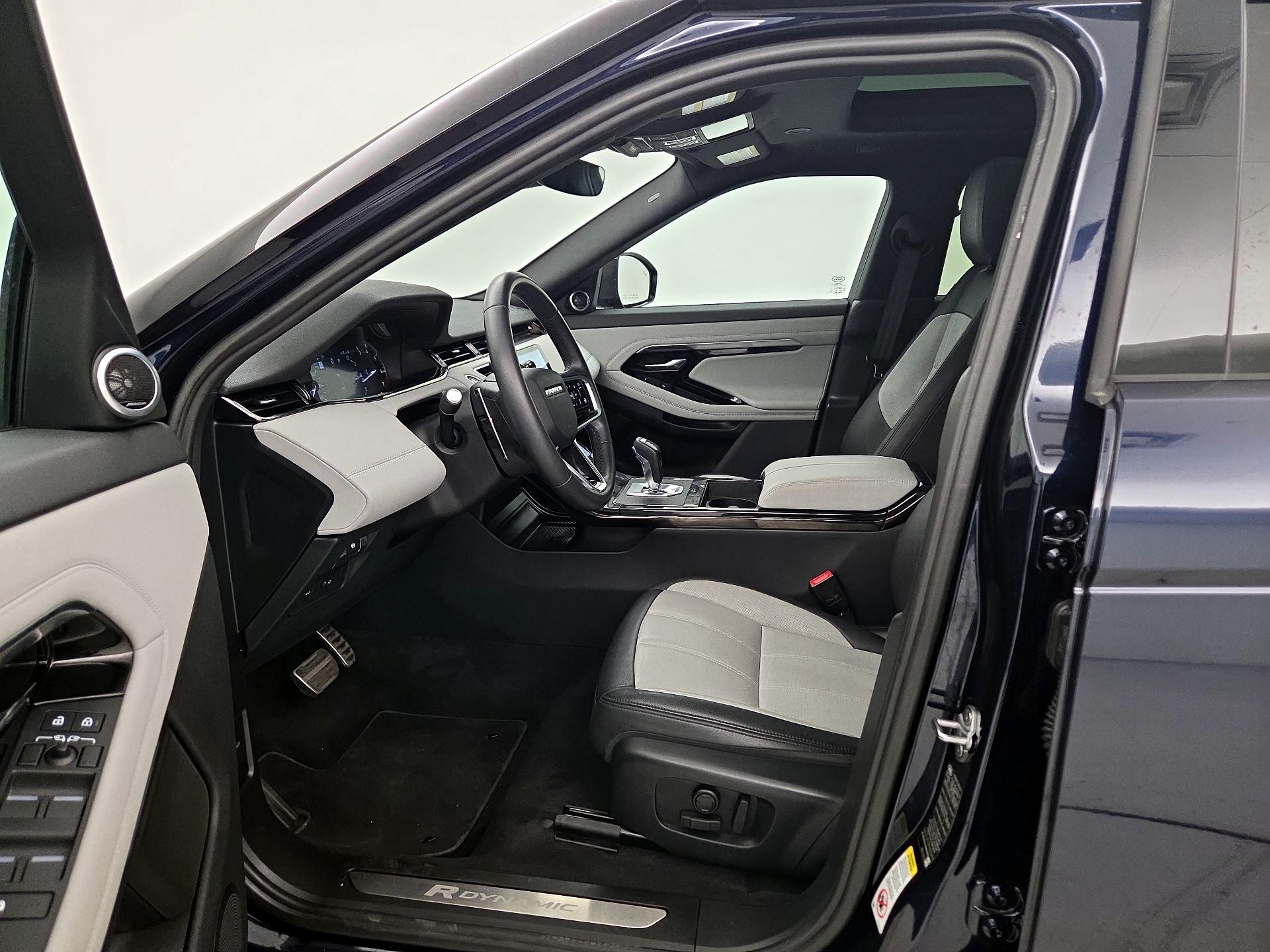 Thumbnail: 2023 Land Rover Range Rover Evoque - 11
