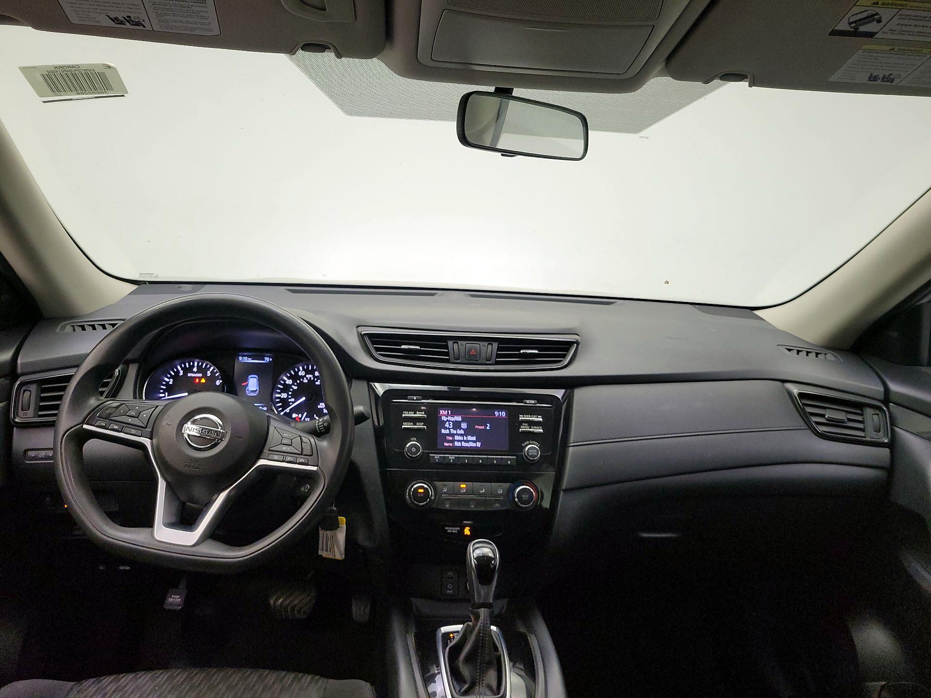 Thumbnail: 2017 Nissan Rogue - 9