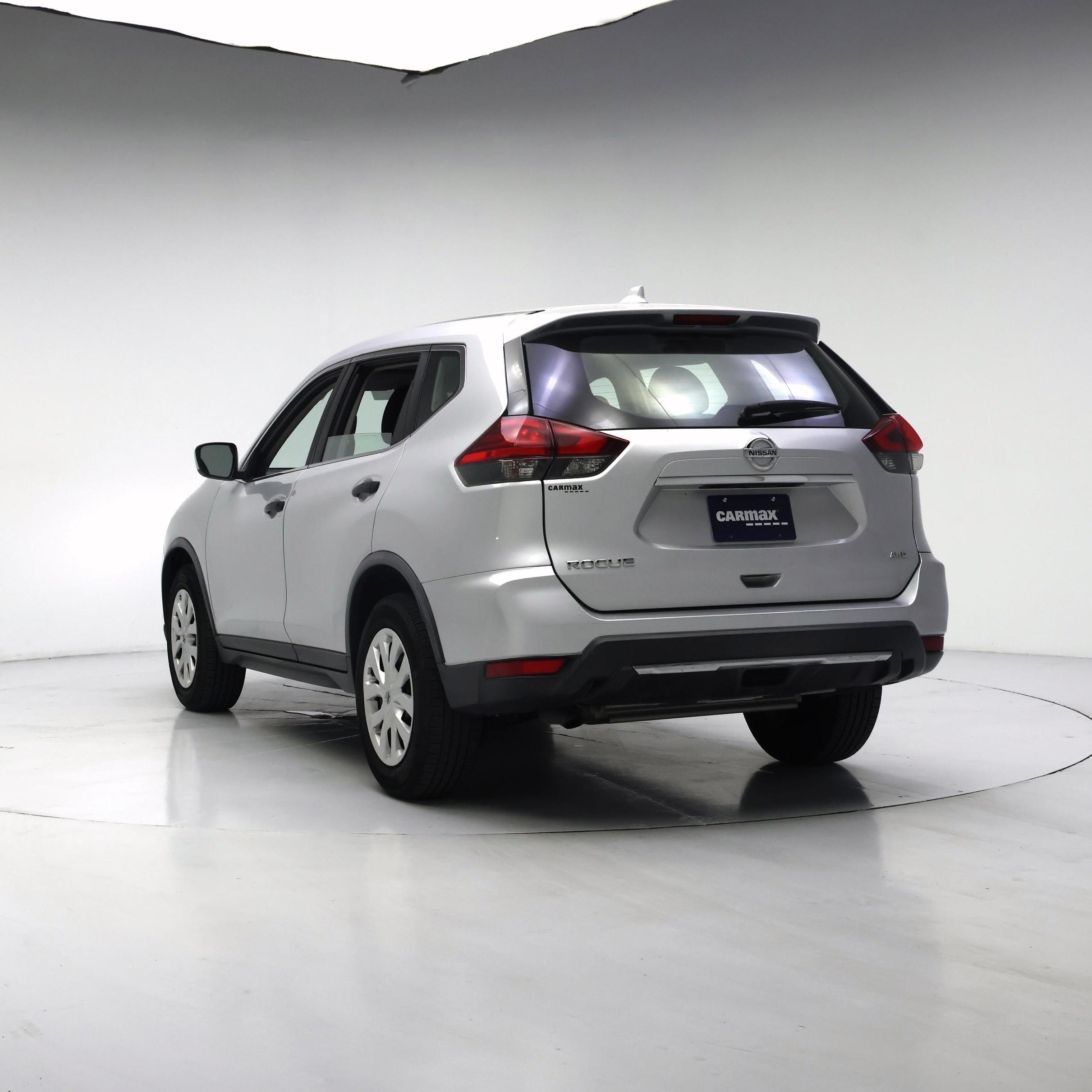 Thumbnail: 2017 Nissan Rogue - 2