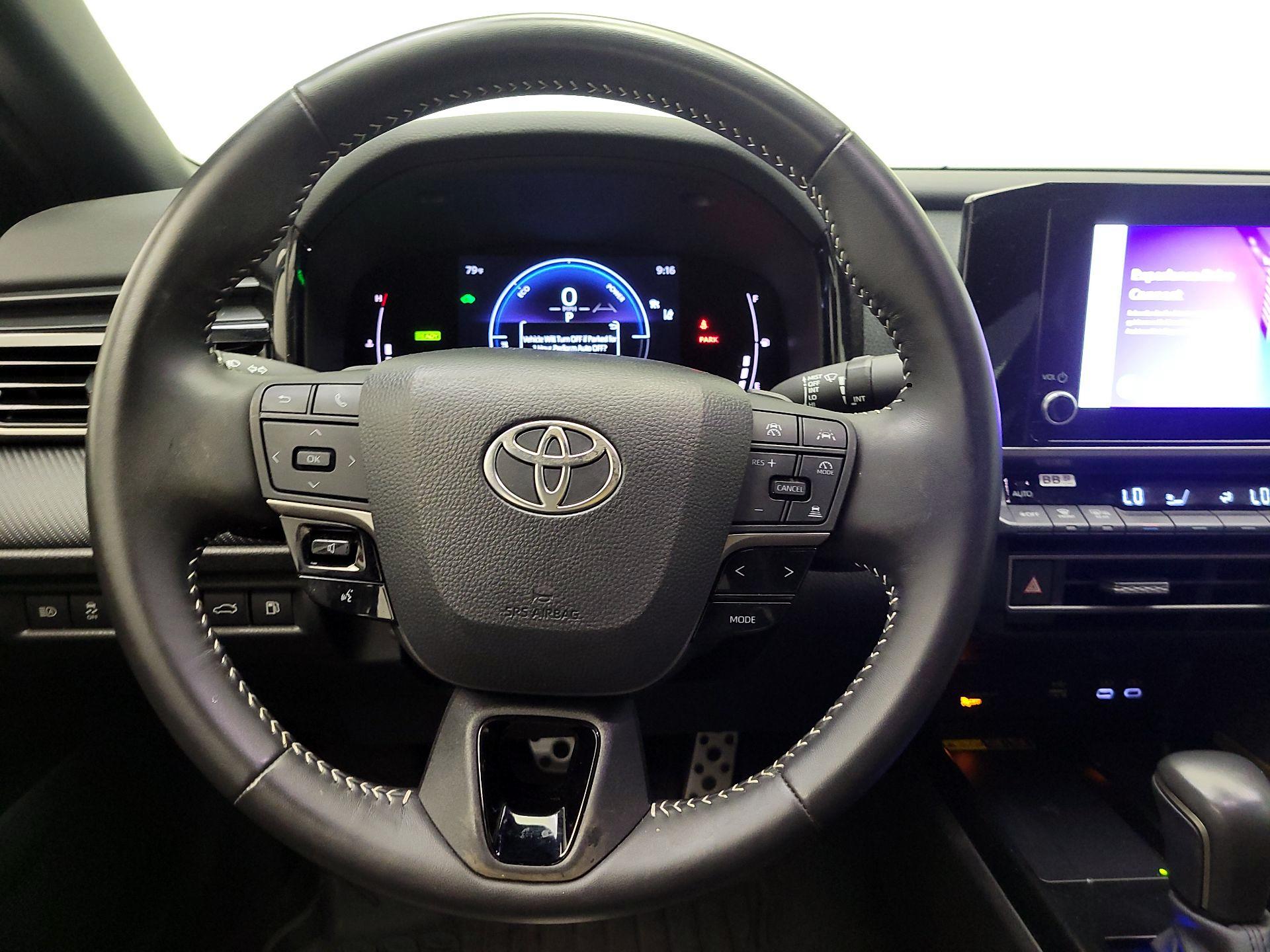 Thumbnail: 2025 Toyota Camry - 10