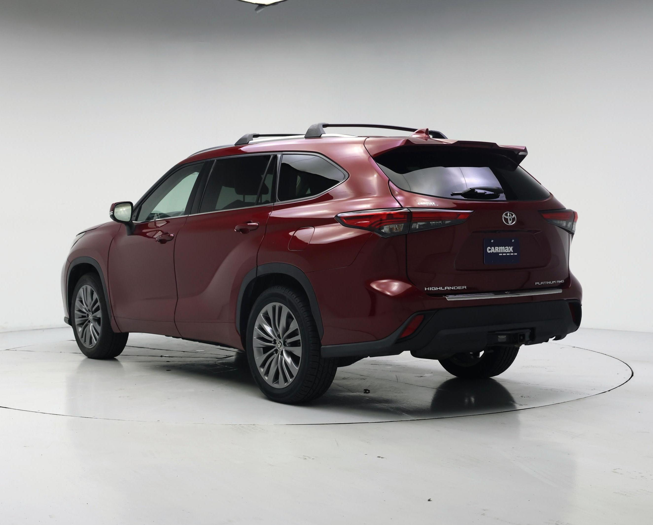 Thumbnail: 2022 Toyota Highlander - 2