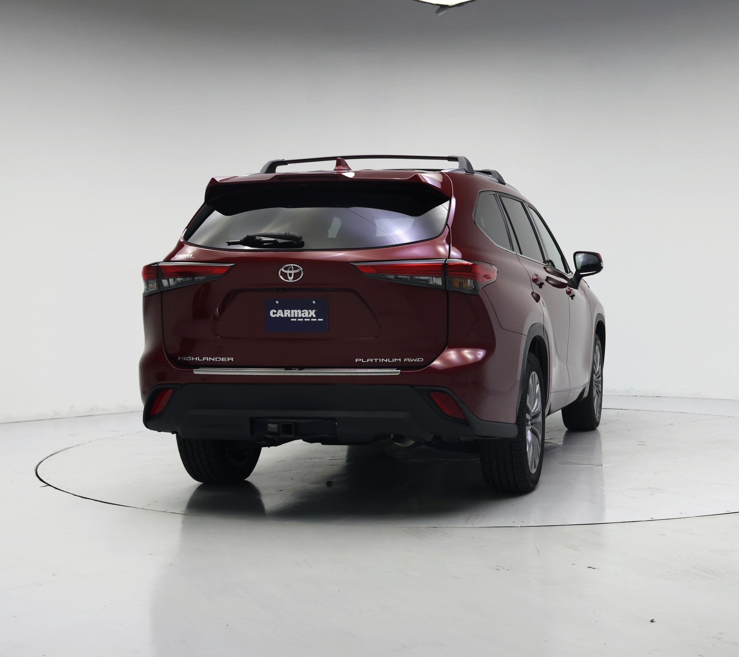 Thumbnail: 2022 Toyota Highlander - 8