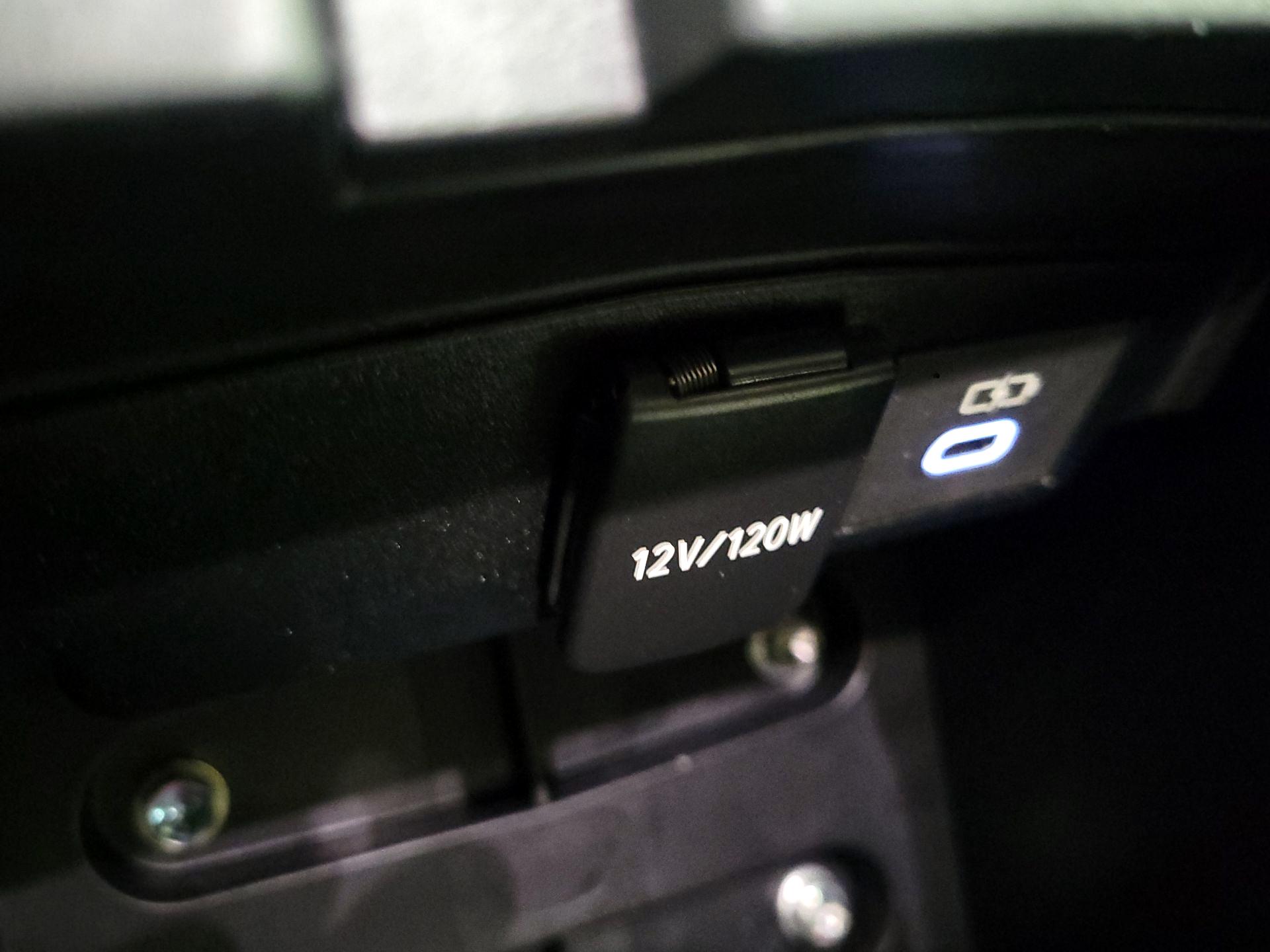 Thumbnail: 2024 Toyota Corolla - 19