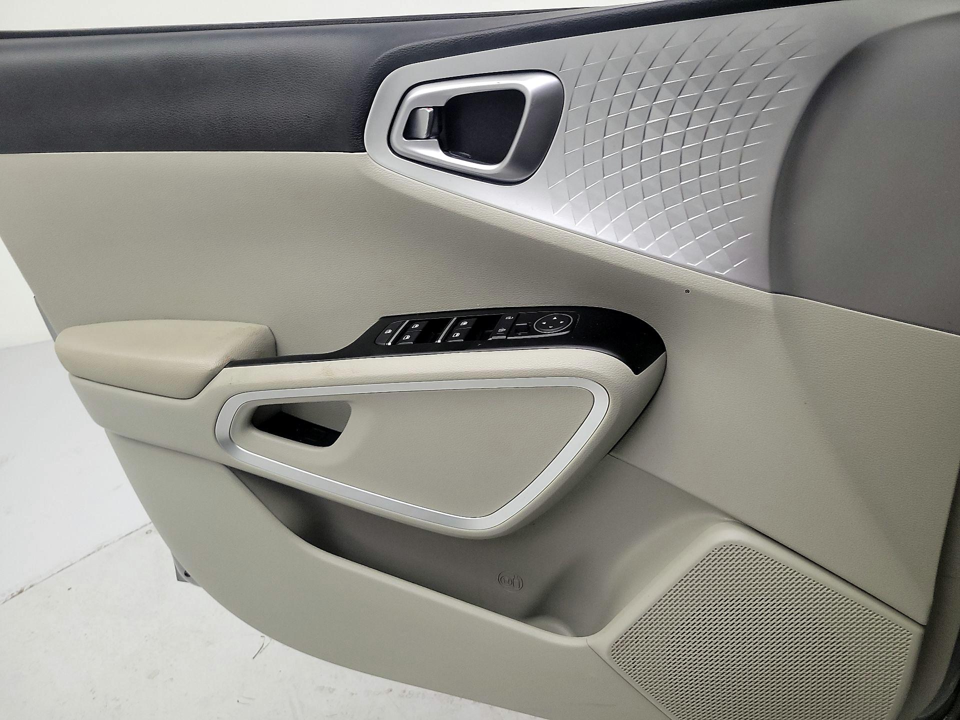 Thumbnail: 2022 Kia Soul - 12