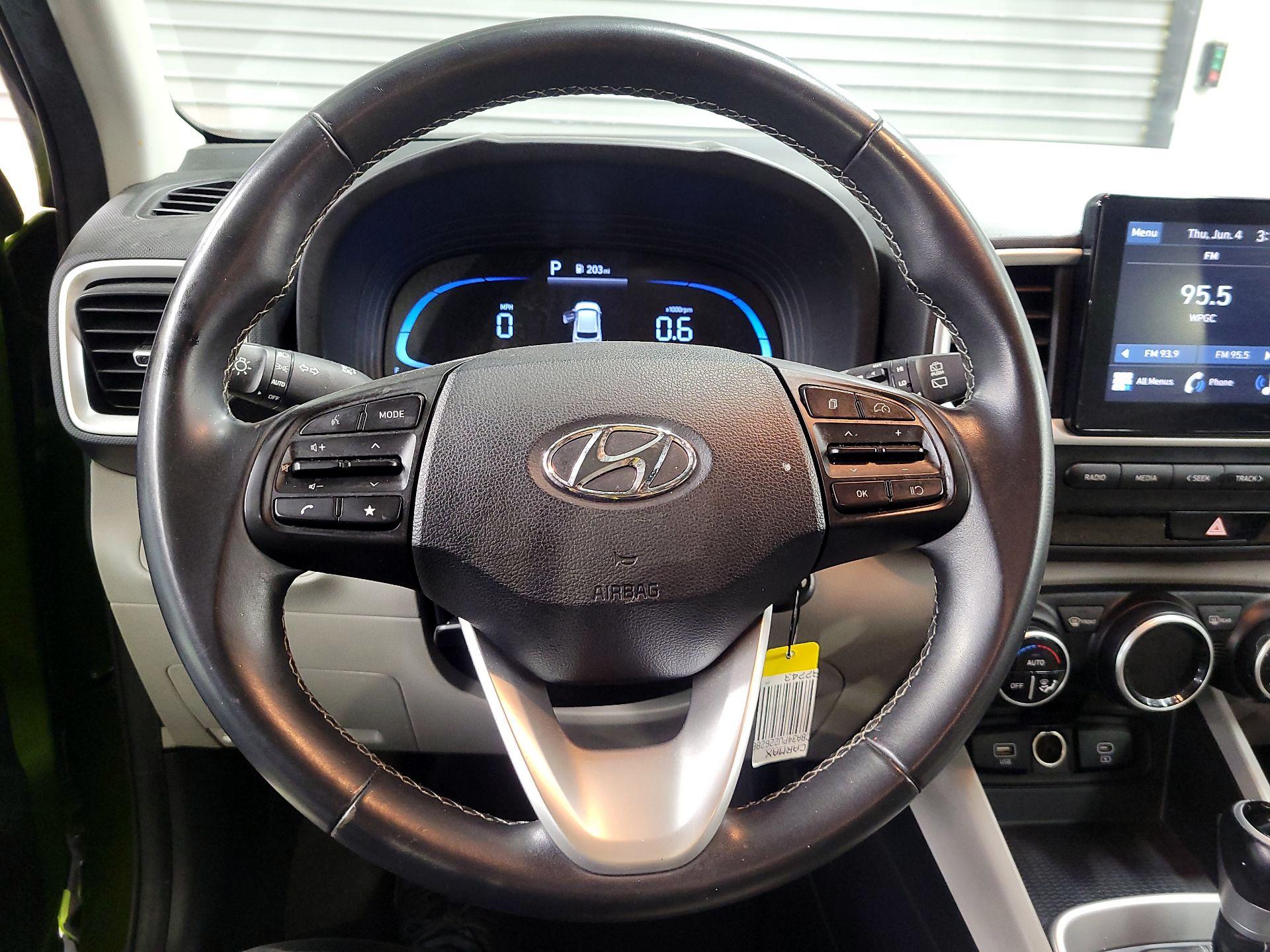 Thumbnail: 2023 Hyundai Venue - 10