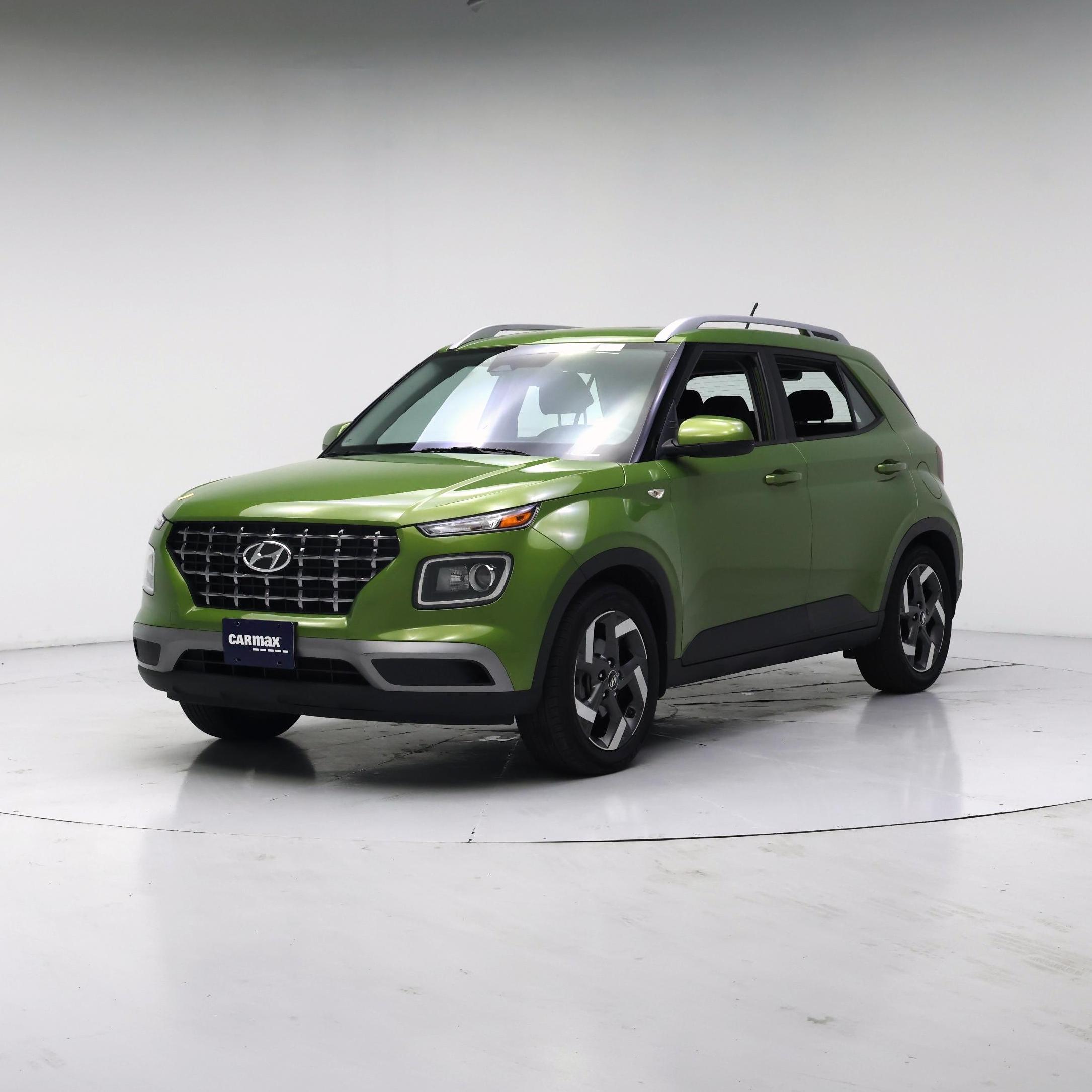 Thumbnail: 2023 Hyundai Venue - 4
