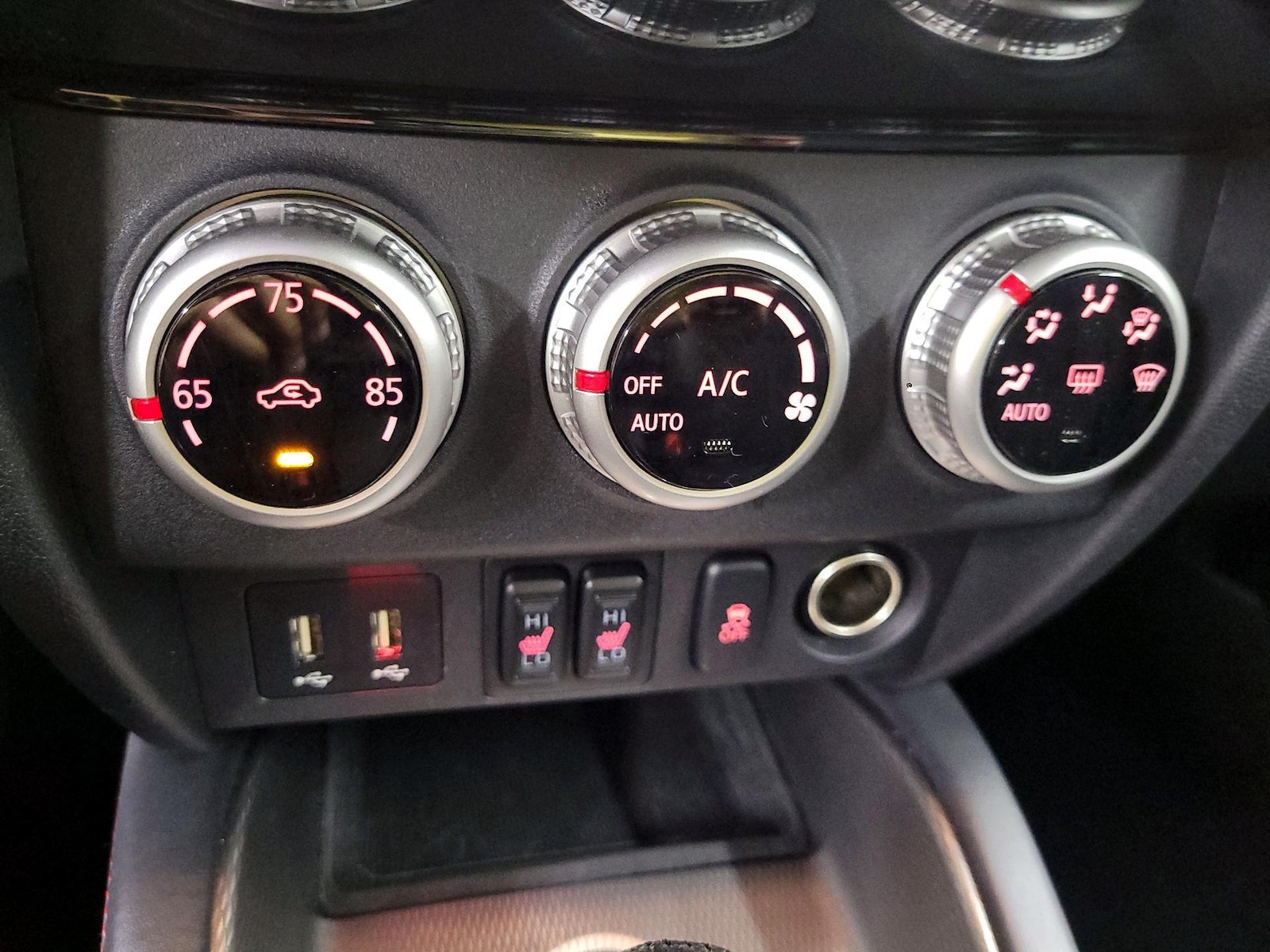 2025 Mitsubishi Outlander Sport SE - Photo 17