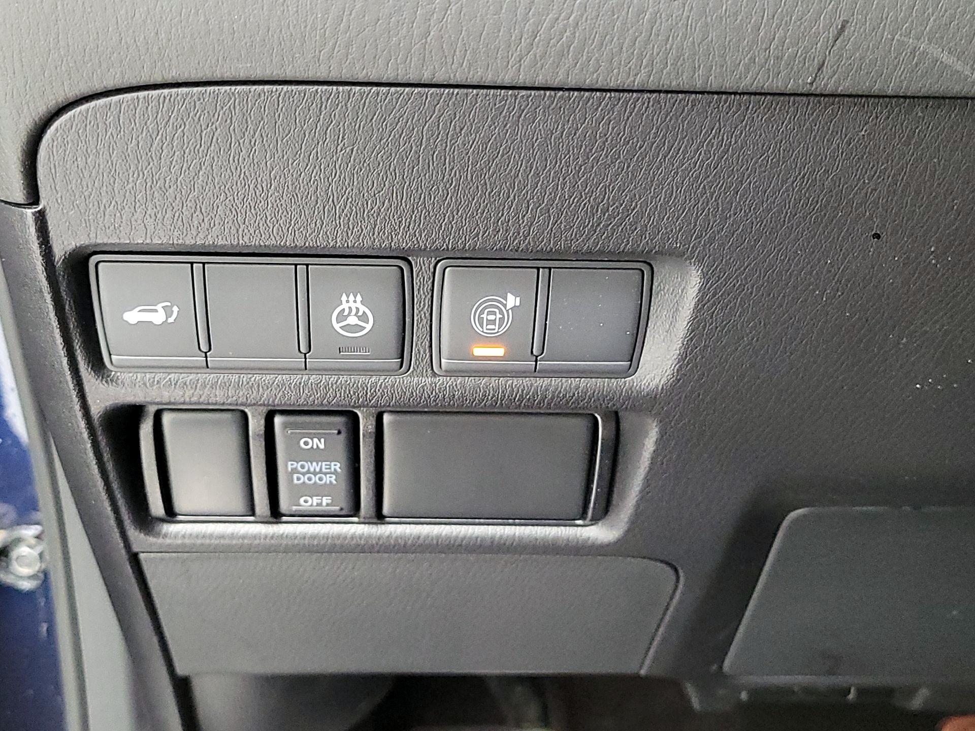 Thumbnail: 2021 Nissan Armada - 13