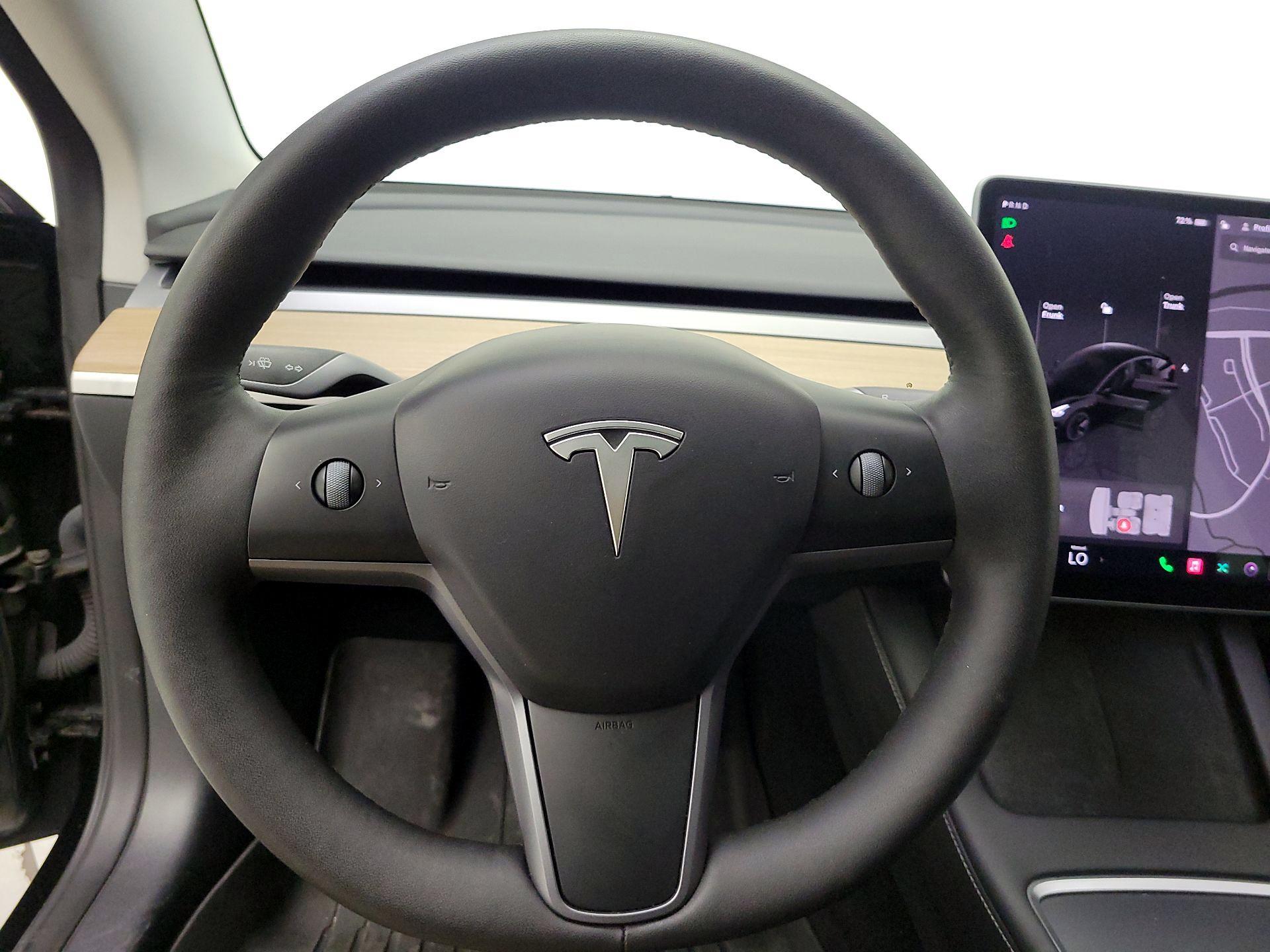 Thumbnail: 2023 Tesla Model 3 - 10