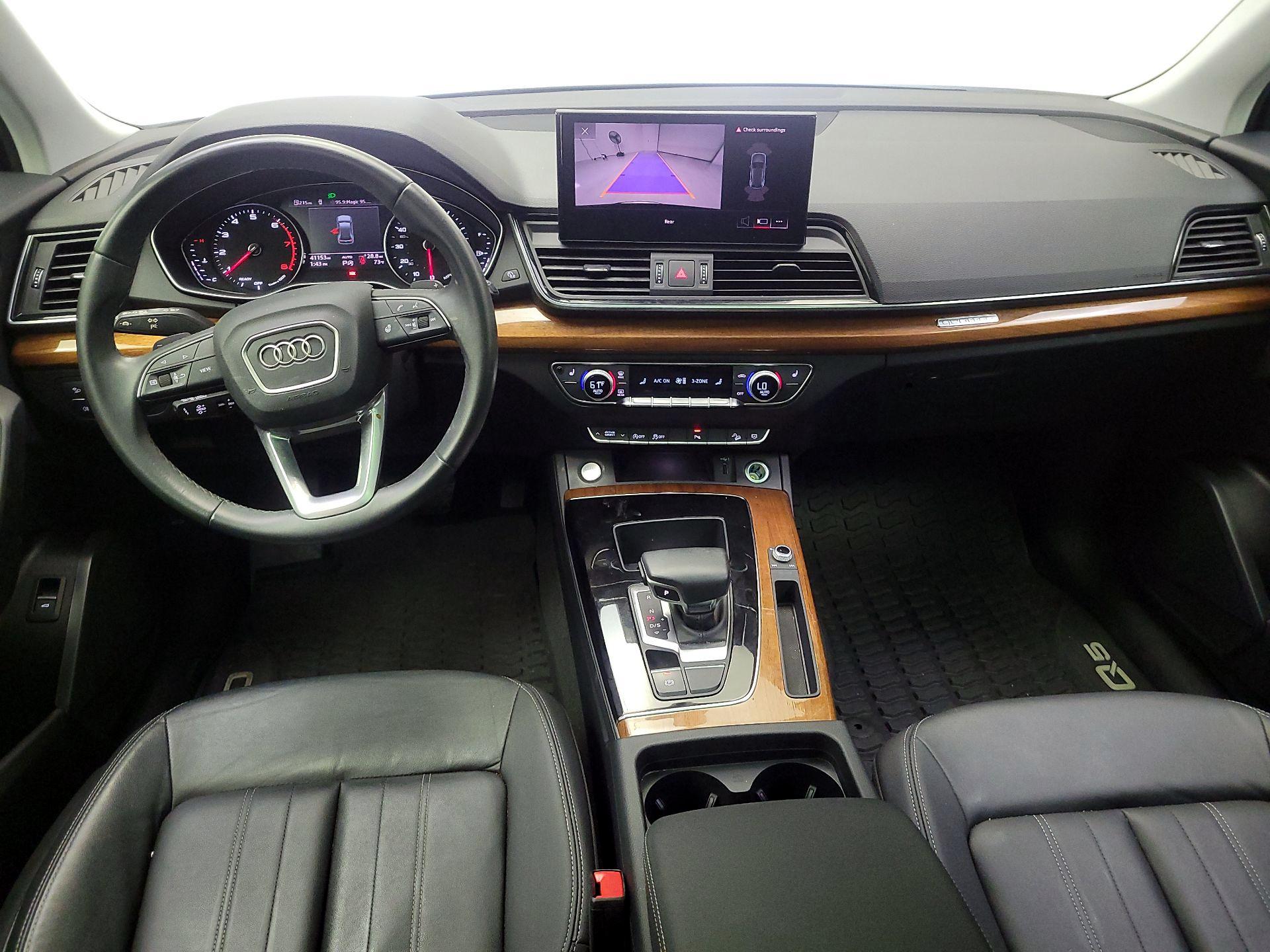 Thumbnail: 2023 Audi Q5 - 9