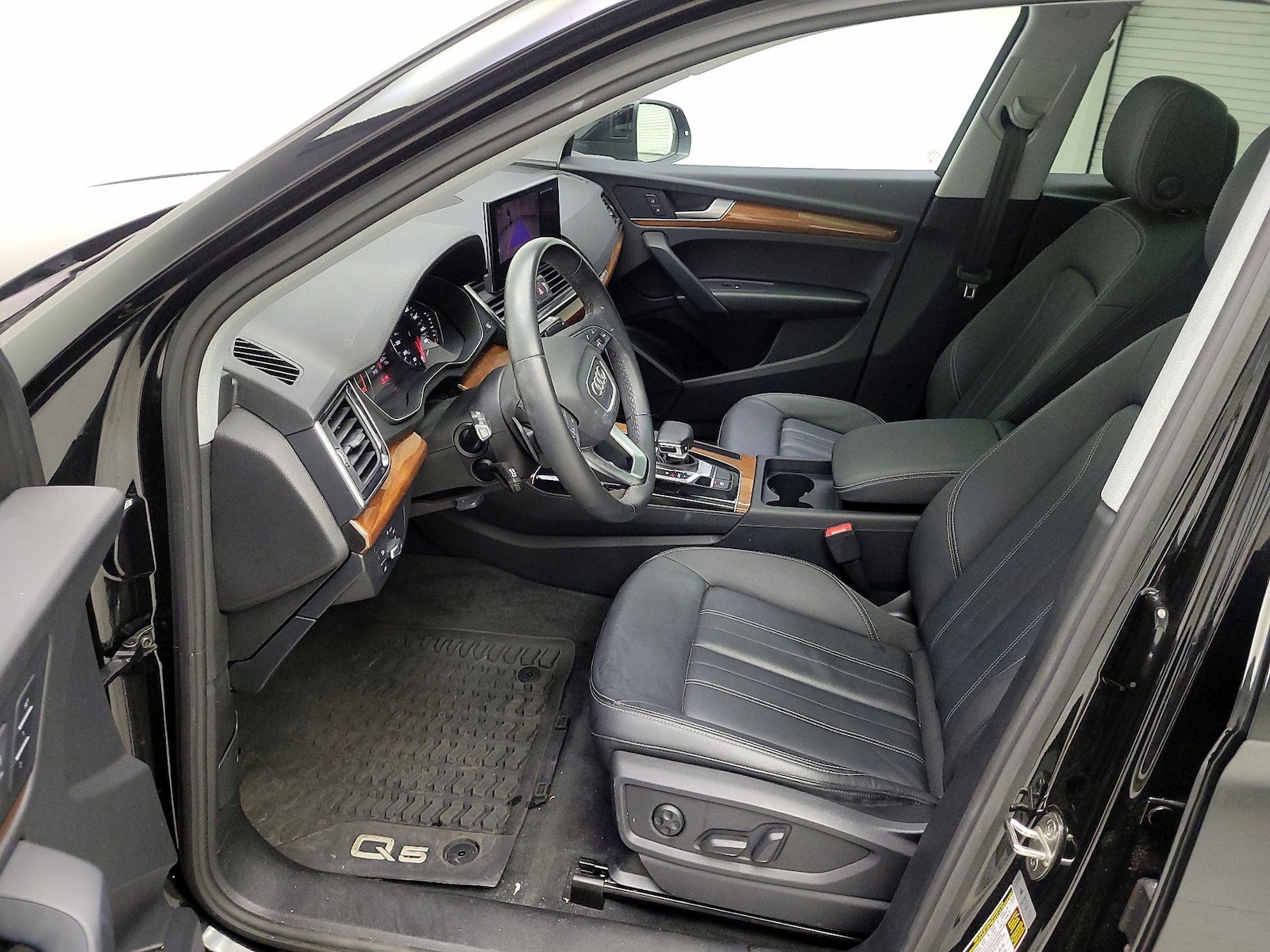 2023 Audi Q5 Premium - Photo 12