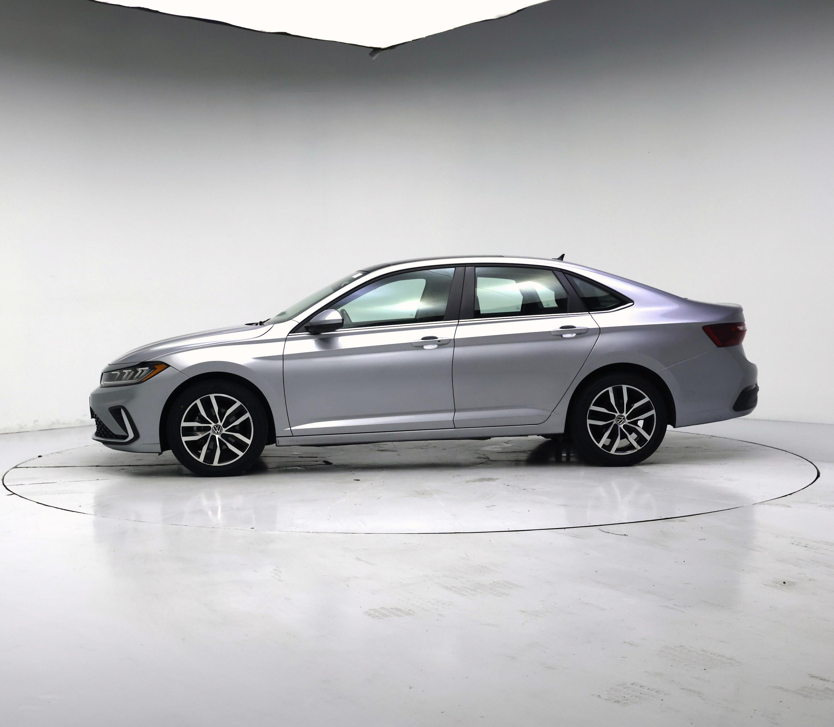 Thumbnail: 2025 Volkswagen Jetta - 3
