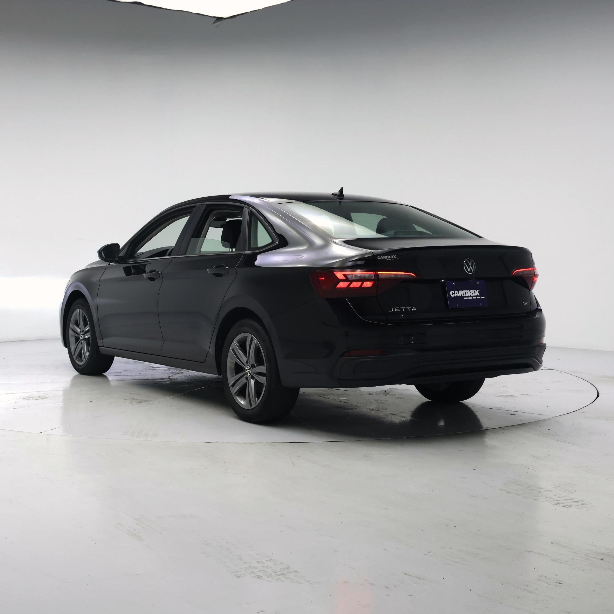 Thumbnail: 2024 Volkswagen Jetta - 2