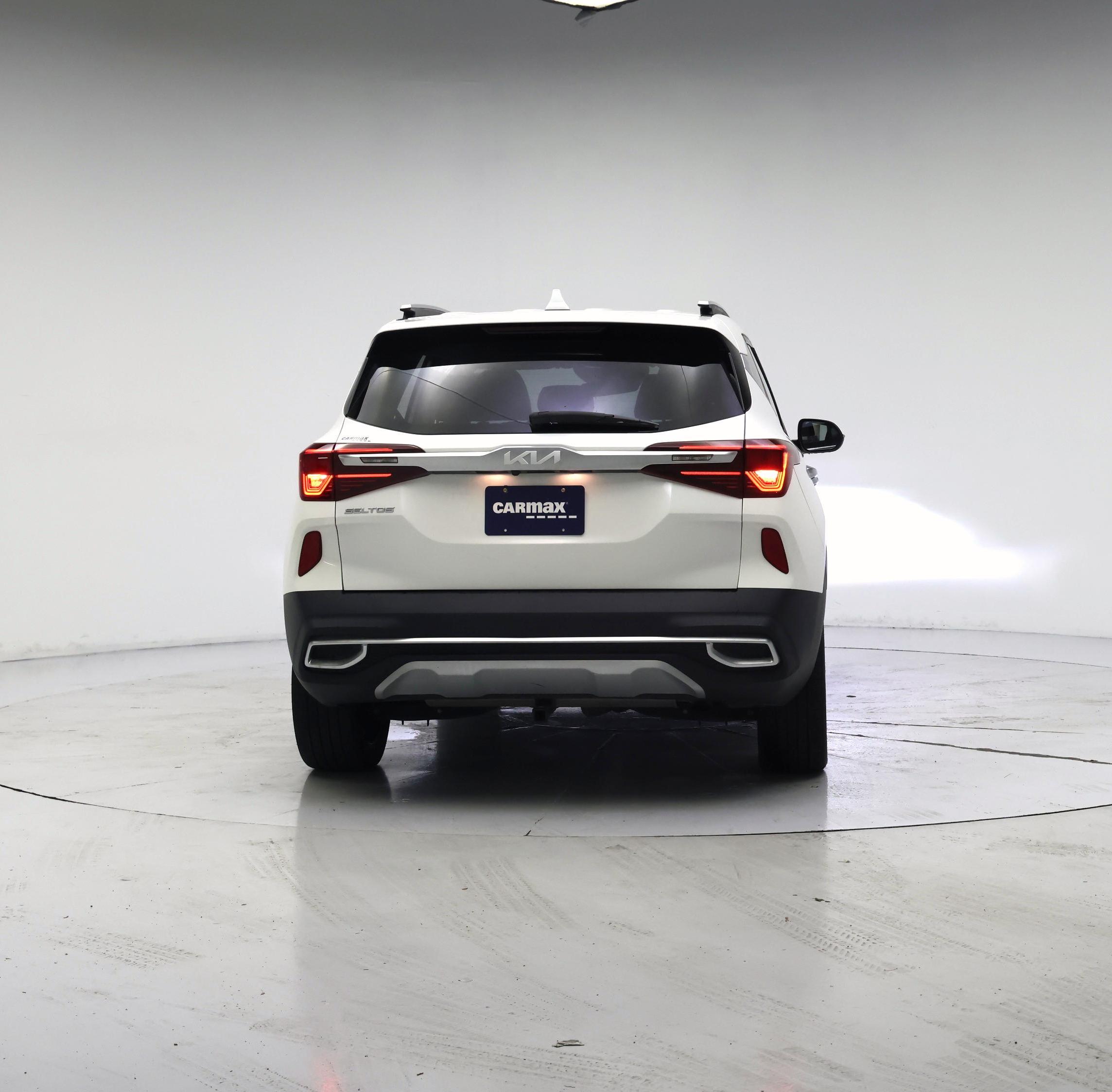 Thumbnail: 2023 Kia Seltos - 6