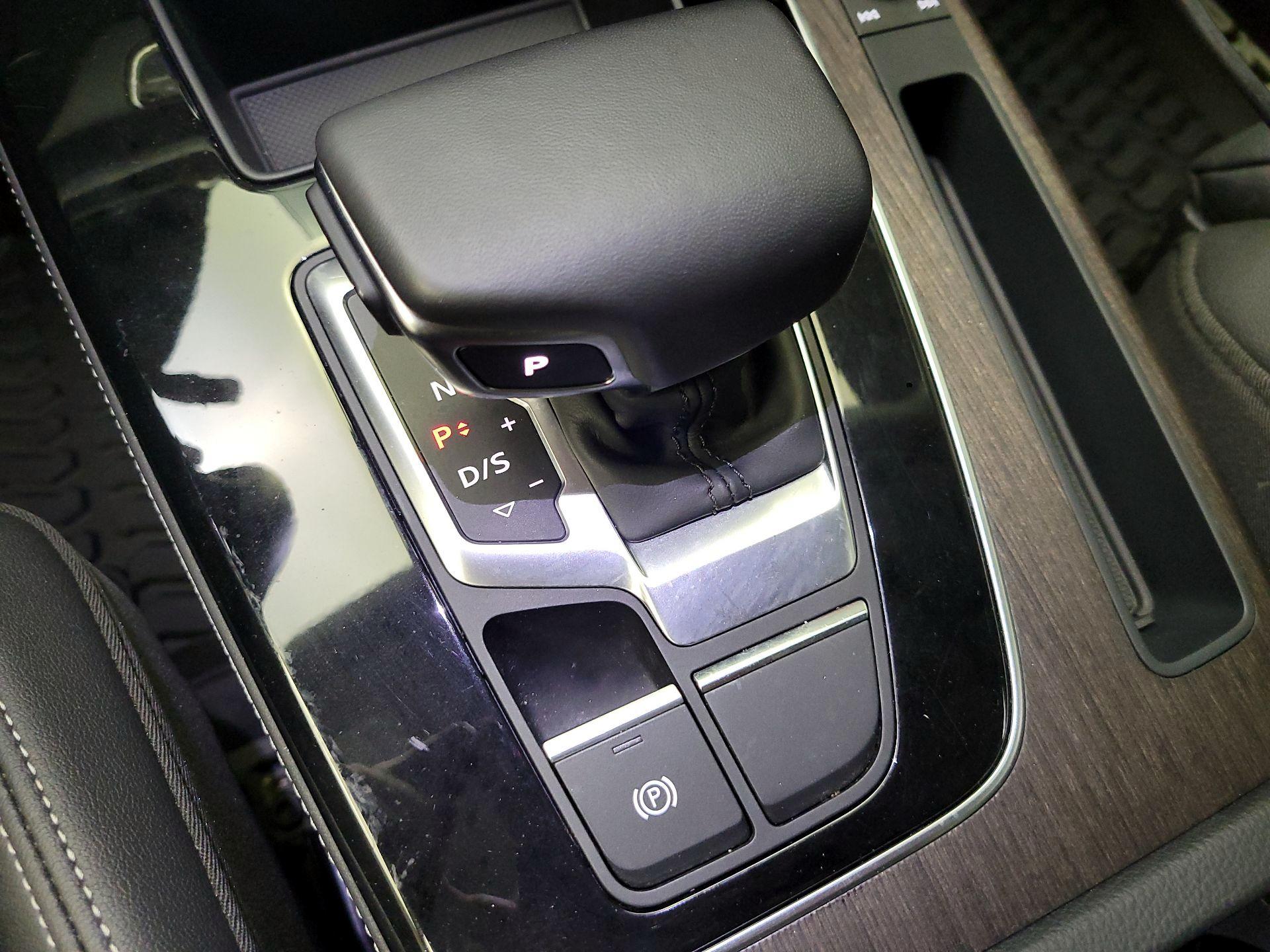 Thumbnail: 2023 Audi Q5 - 18