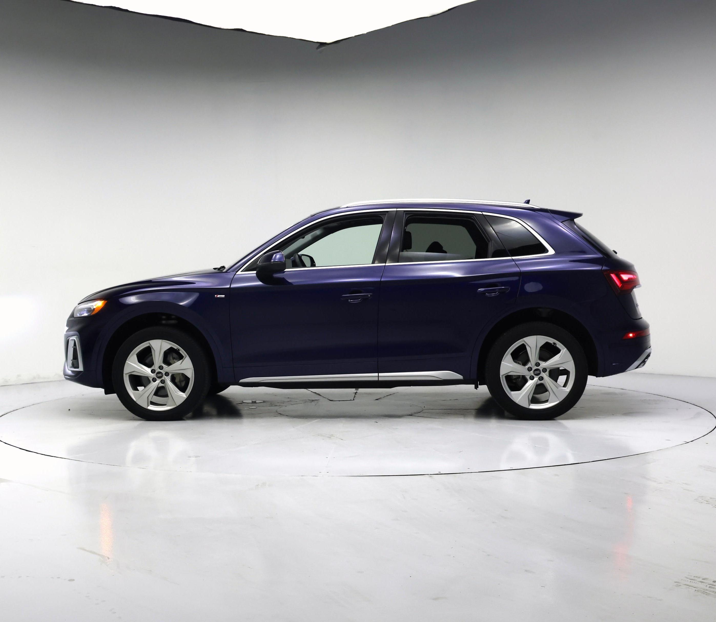Thumbnail: 2023 Audi Q5 - 3