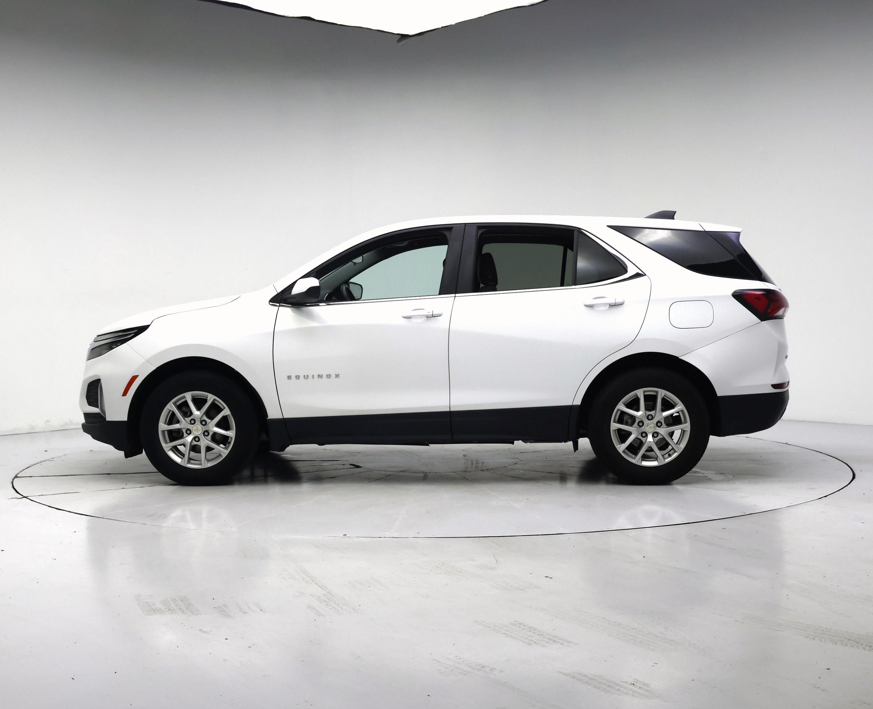 Thumbnail: 2023 Chevrolet Equinox - 3